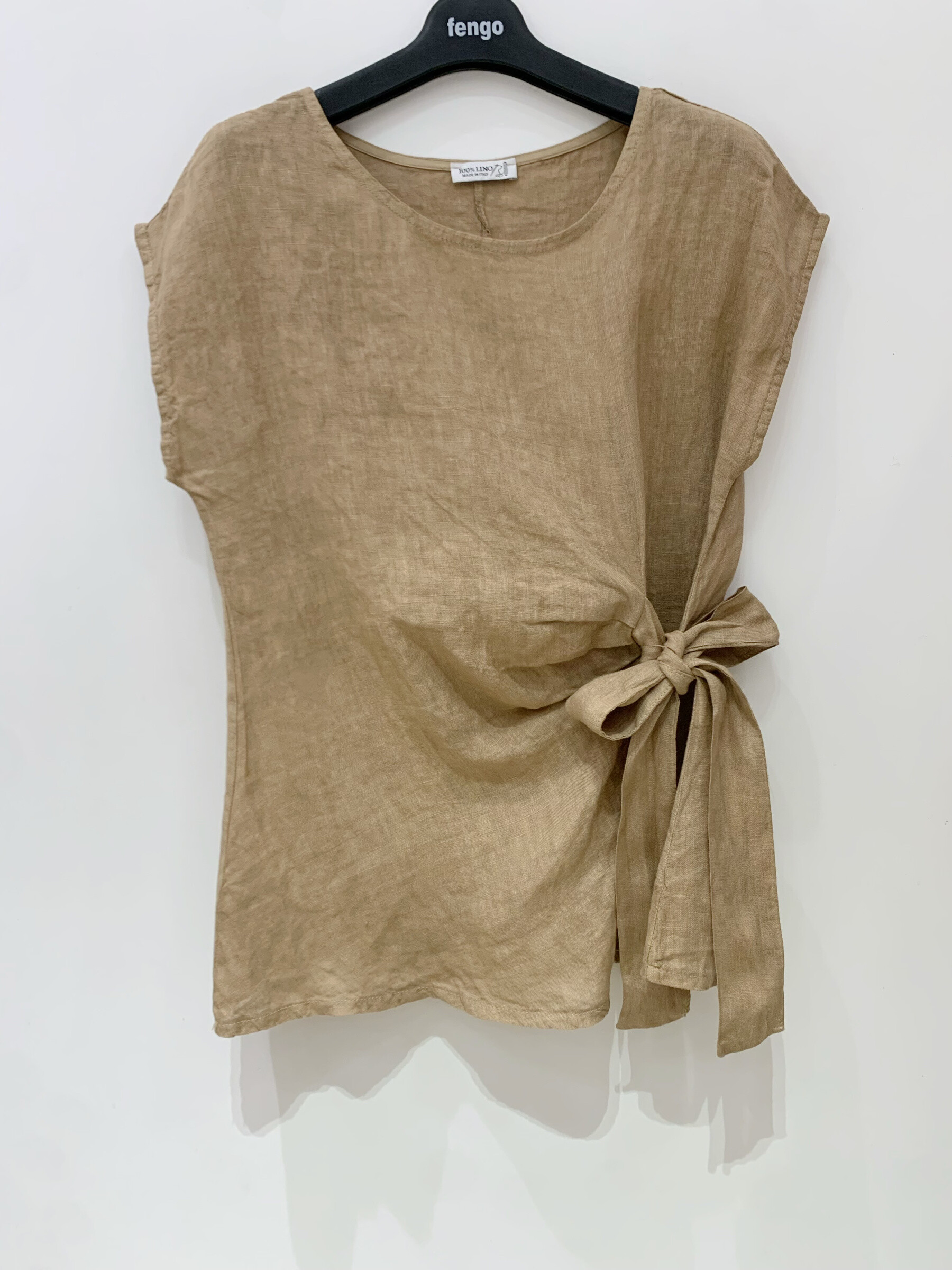 Wholesaler Fengo by Pretty Collection - Sleeveless linen top with knot