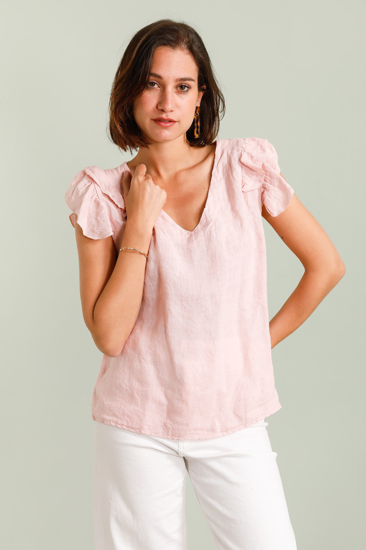 Wholesaler Fengo by Pretty Collection - Sleeveless top with a V-neck and ruffles in linen