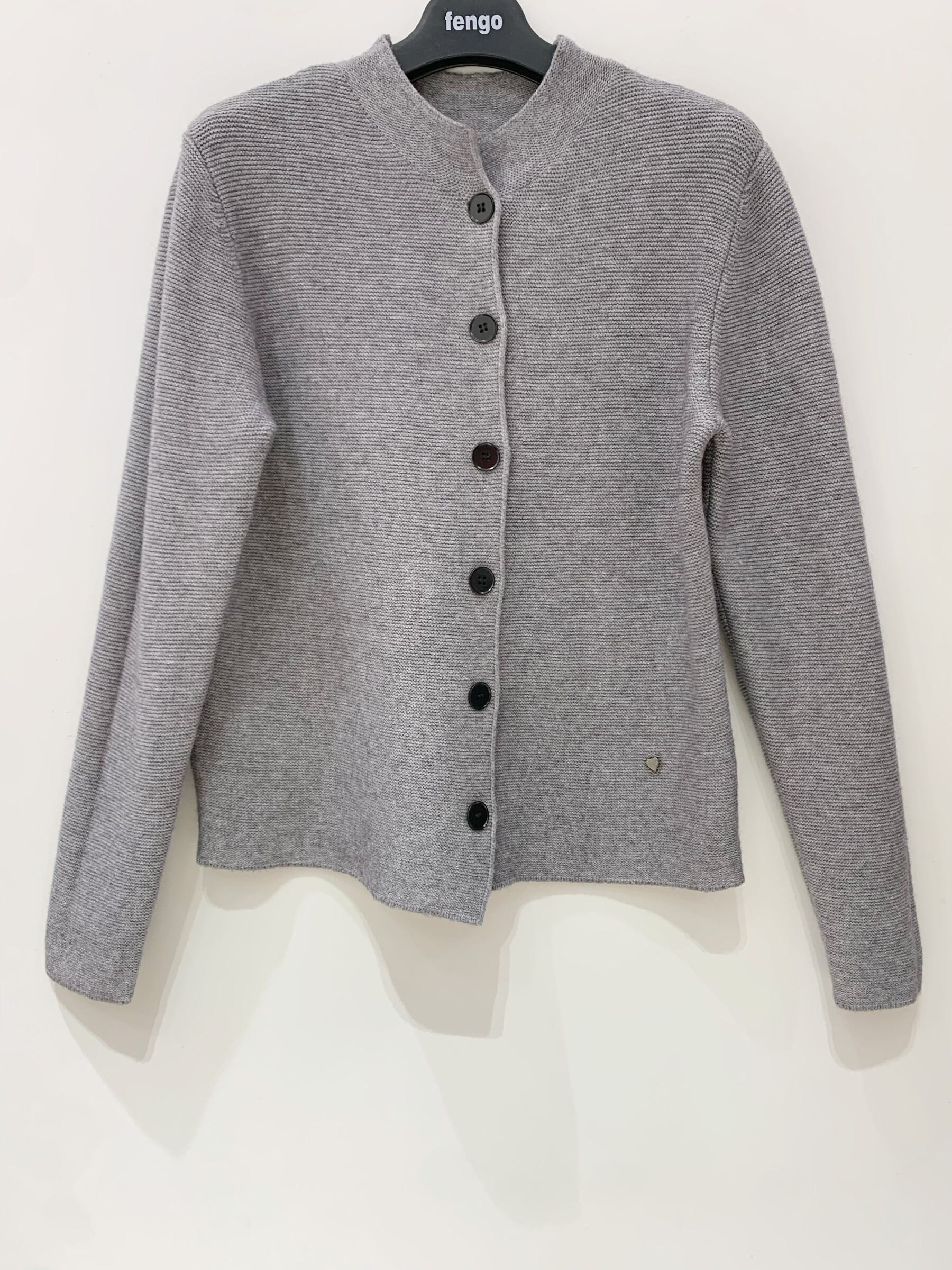 Mayorista Fengo by Pretty Collection - Chaqueta abotonada, punto bobo y mangas largas.