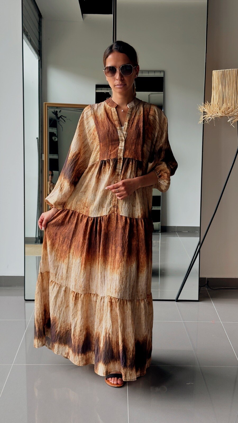 Großhändler FENOMEN - Langes bedrucktes Tie-and-Dye-Kleid Mastour Langarm Bescheiden Kamel