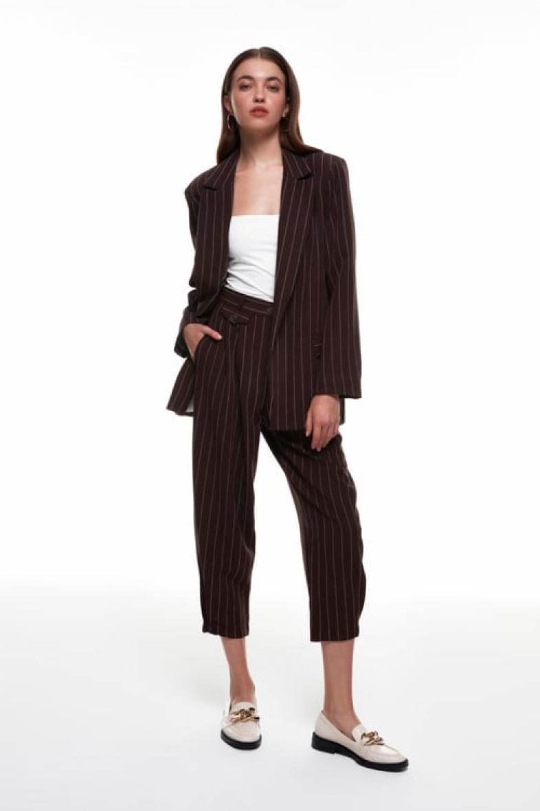 Grossista FENOMEN - Set di pantaloni e giacca a righe