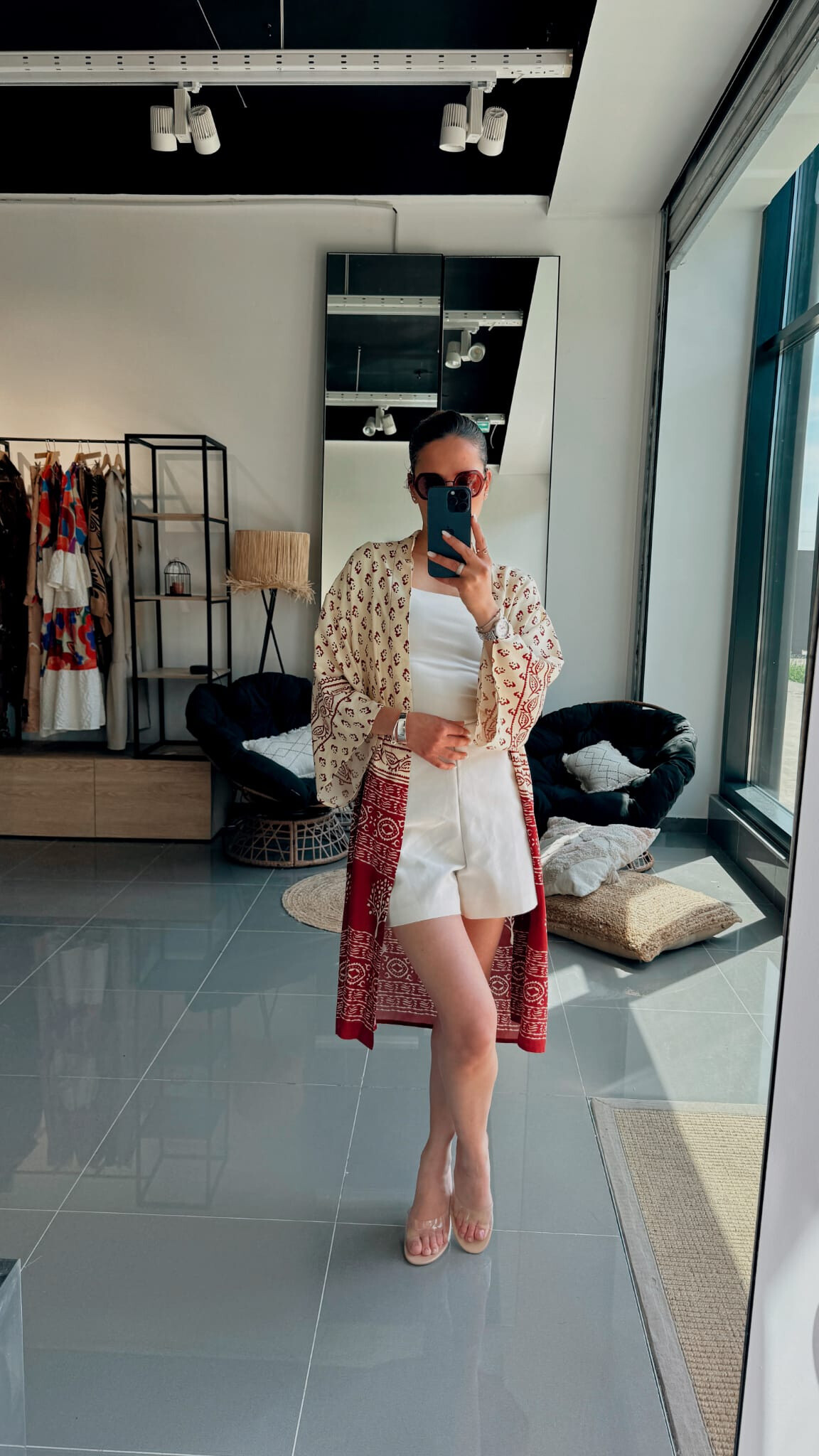 Großhändler FENOMEN - Beige & Rotes Ethnisches Weites Kimono - Halblange Ärmel - Aus Baumwolle