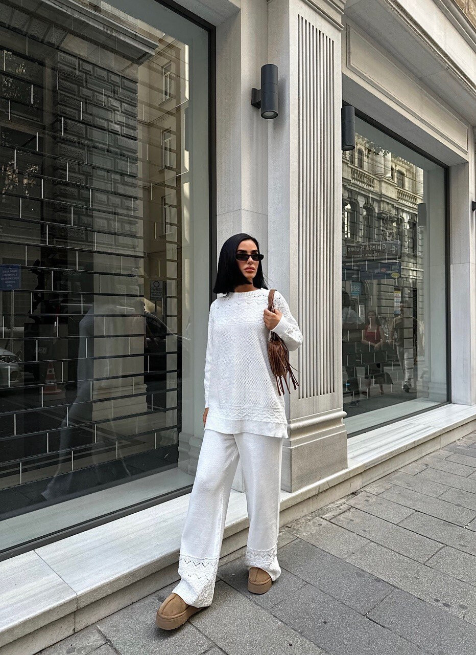 Grossista FENOMEN - Completo maglia a collo tondo e pantaloni coordinati