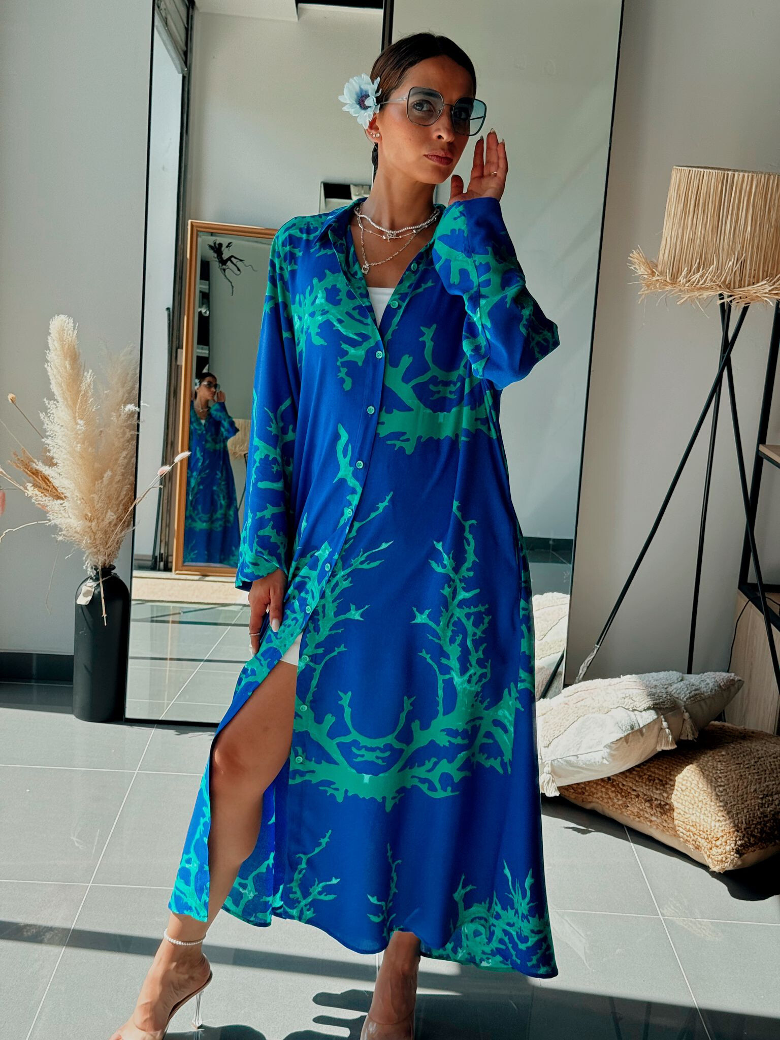 Wholesaler FENOMEN - Fluid Viscose Printed Tunic in White and Blue - Summer Collection