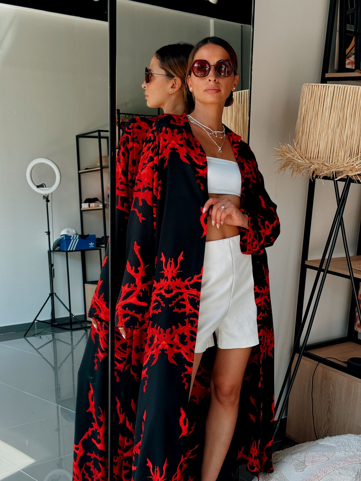 Wholesaler FENOMEN - Fluid Viscose Printed Tunic in Red and Black - Summer Collection