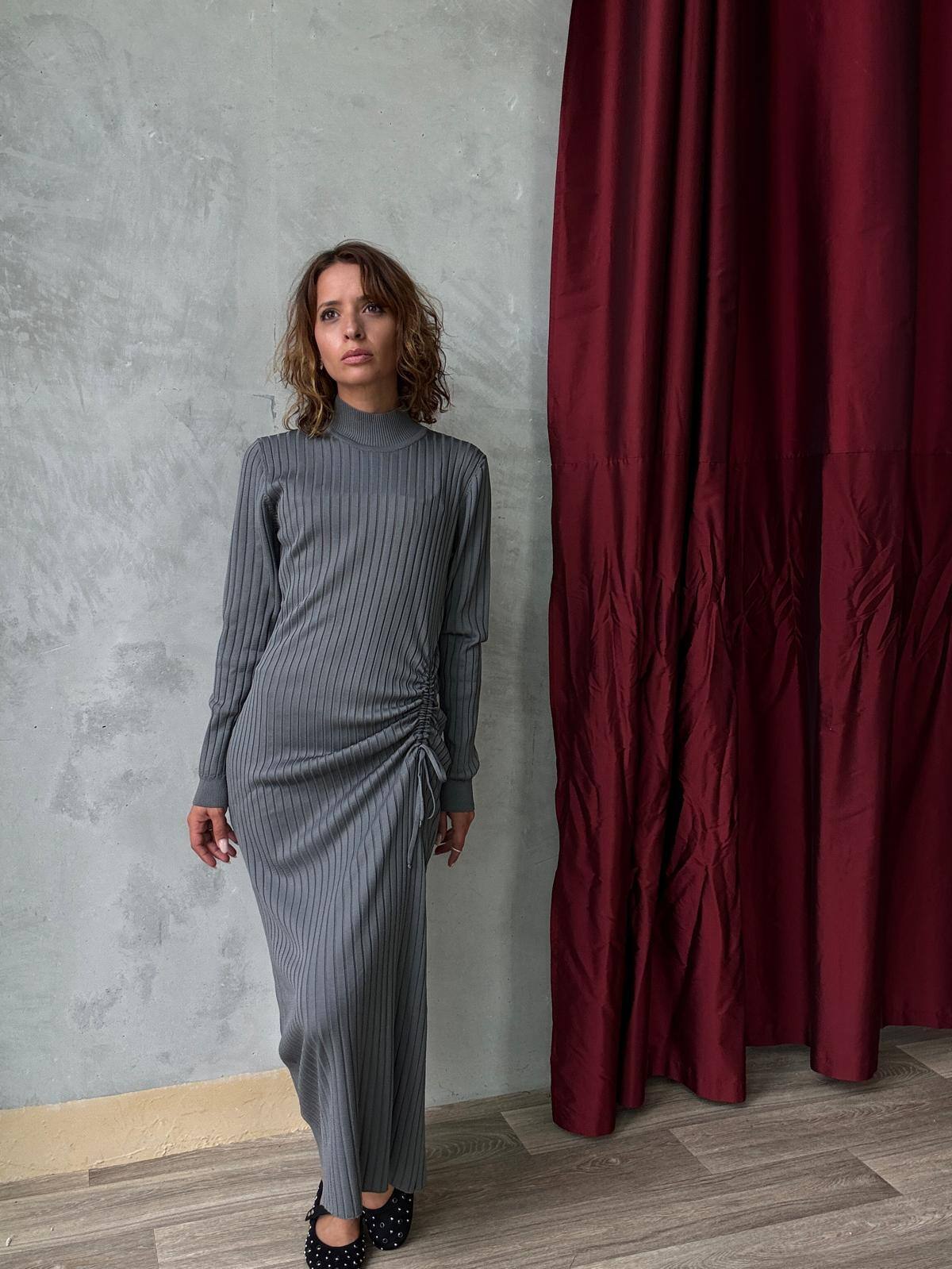 Grossiste ASHILDA PARIS - Robe en maille longue avec manches longues et col montant