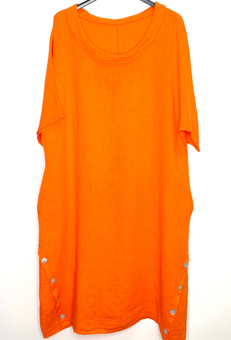 Grossiste Fidèle - Robe en lin avec boutons
