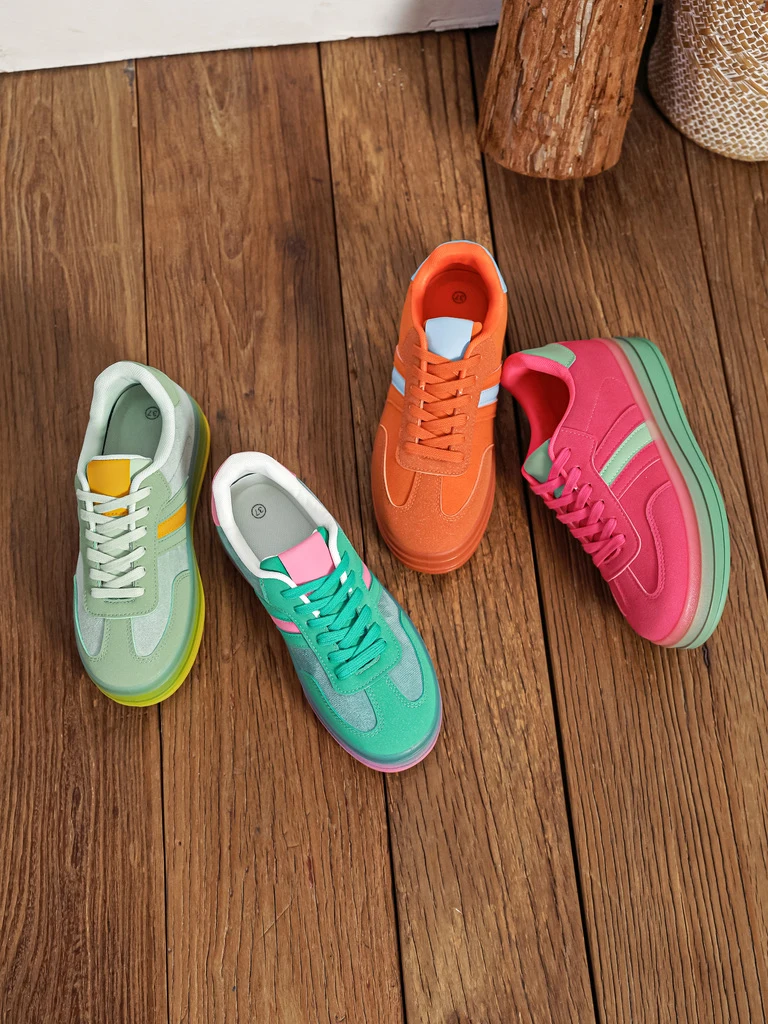 Baskets colorés, semelle bi-couleurs