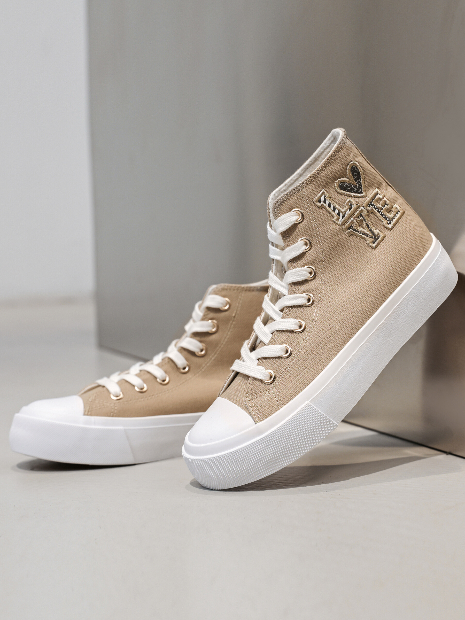 Grossista FINDLAY / COVANA - LOVE scarpe da ginnastica alte