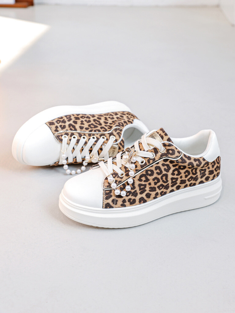 Großhändler FINDLAY / COVANA - Leopard -Turnschuhe mit Bienenperlen Schmuck