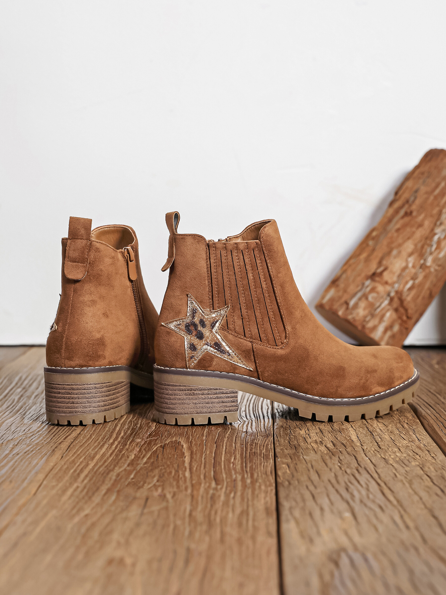 Star detail ankle boots