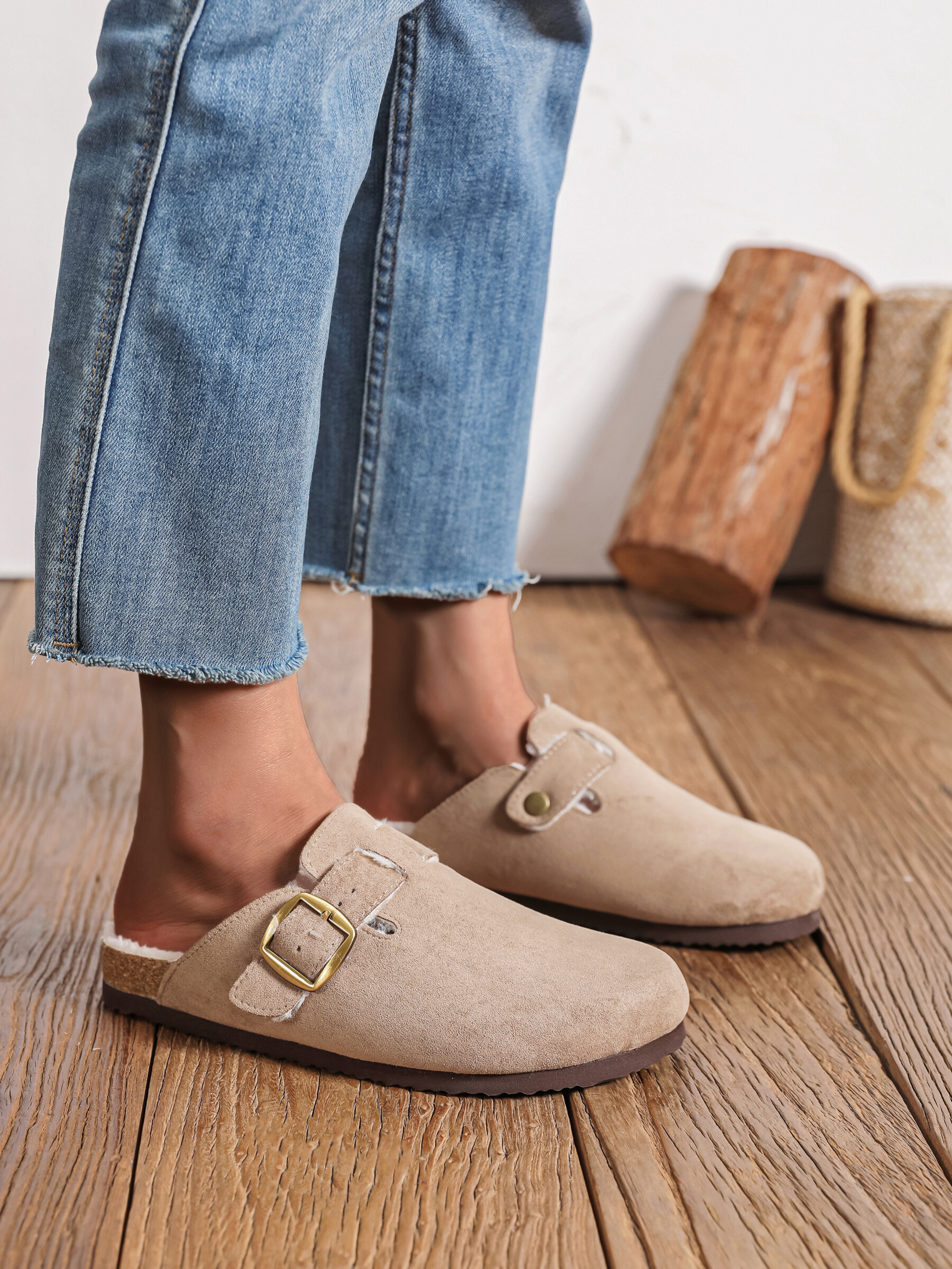 Fur mules clogs