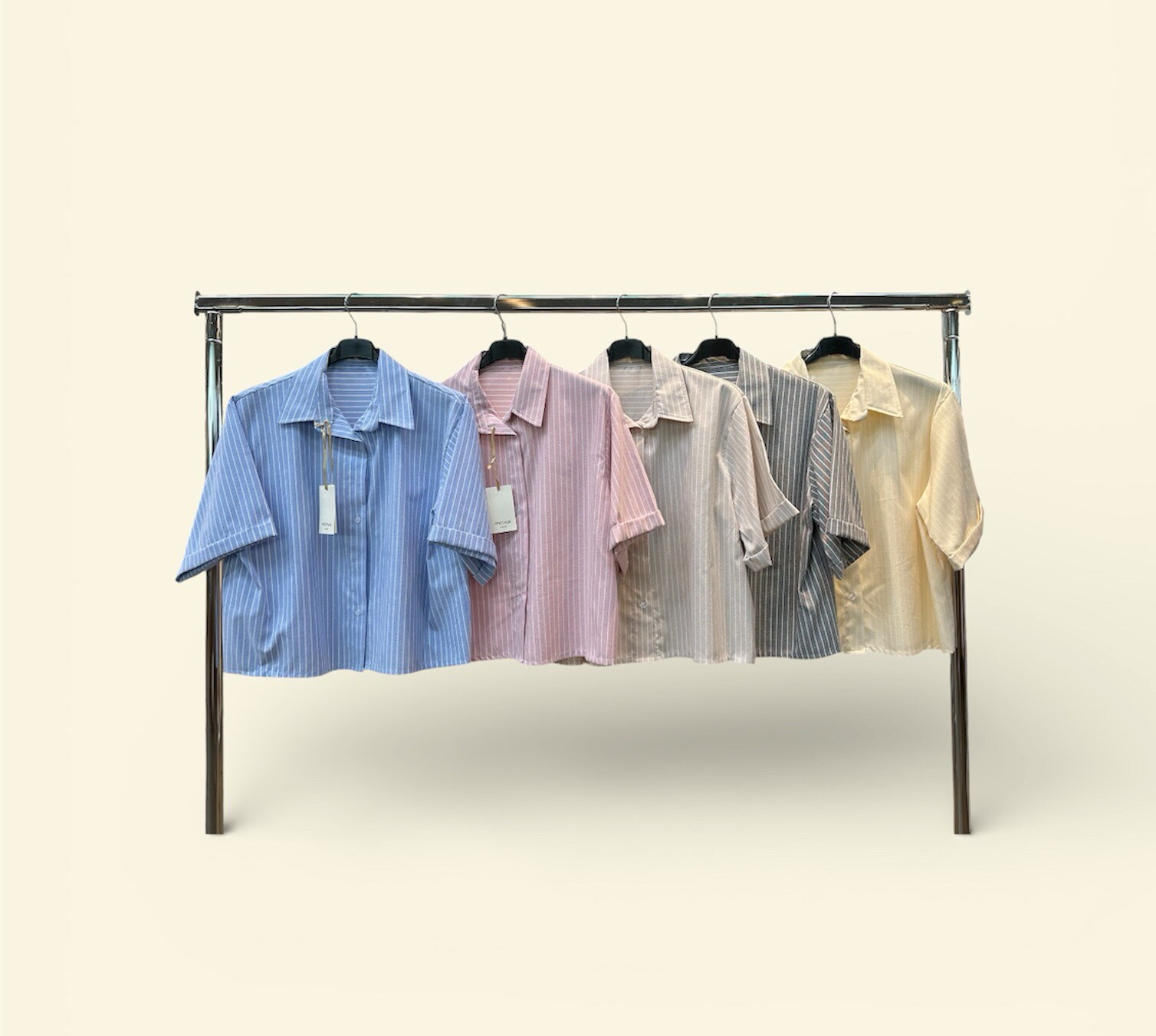 Grossista FIRSTAGE - Camicia cropped a righe a manica corte