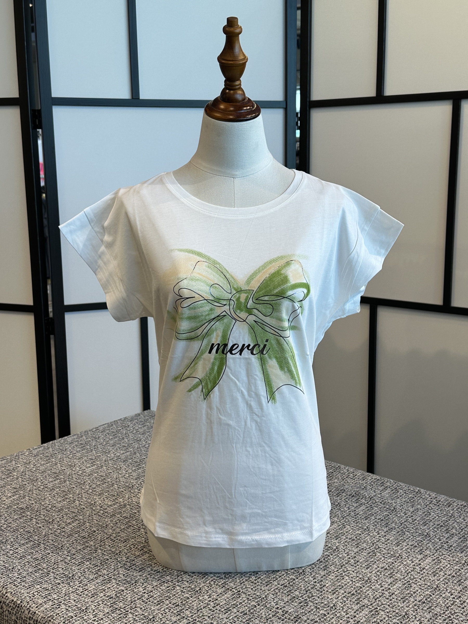 Wholesaler FIRSTAGE - Women's T-shirt with bow print