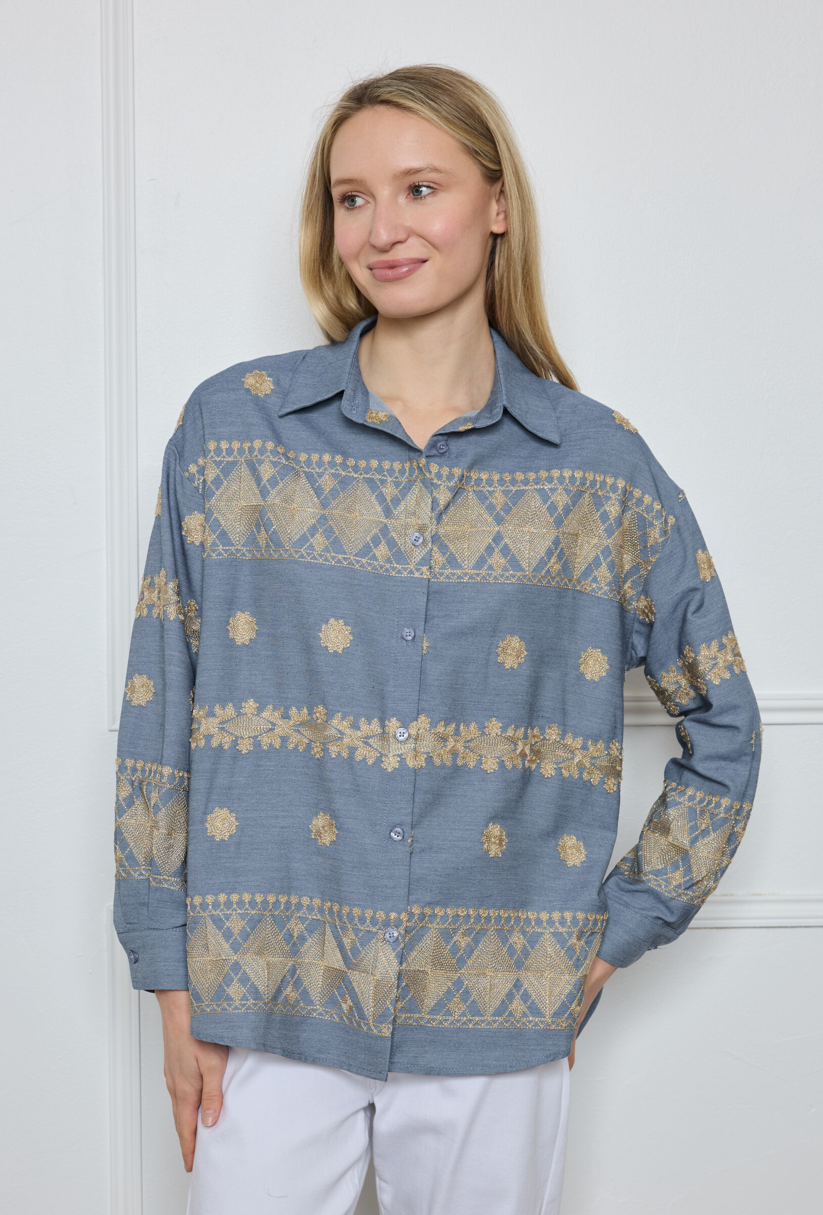 Wholesaler Flam Mode - Shirt with pattern over gold