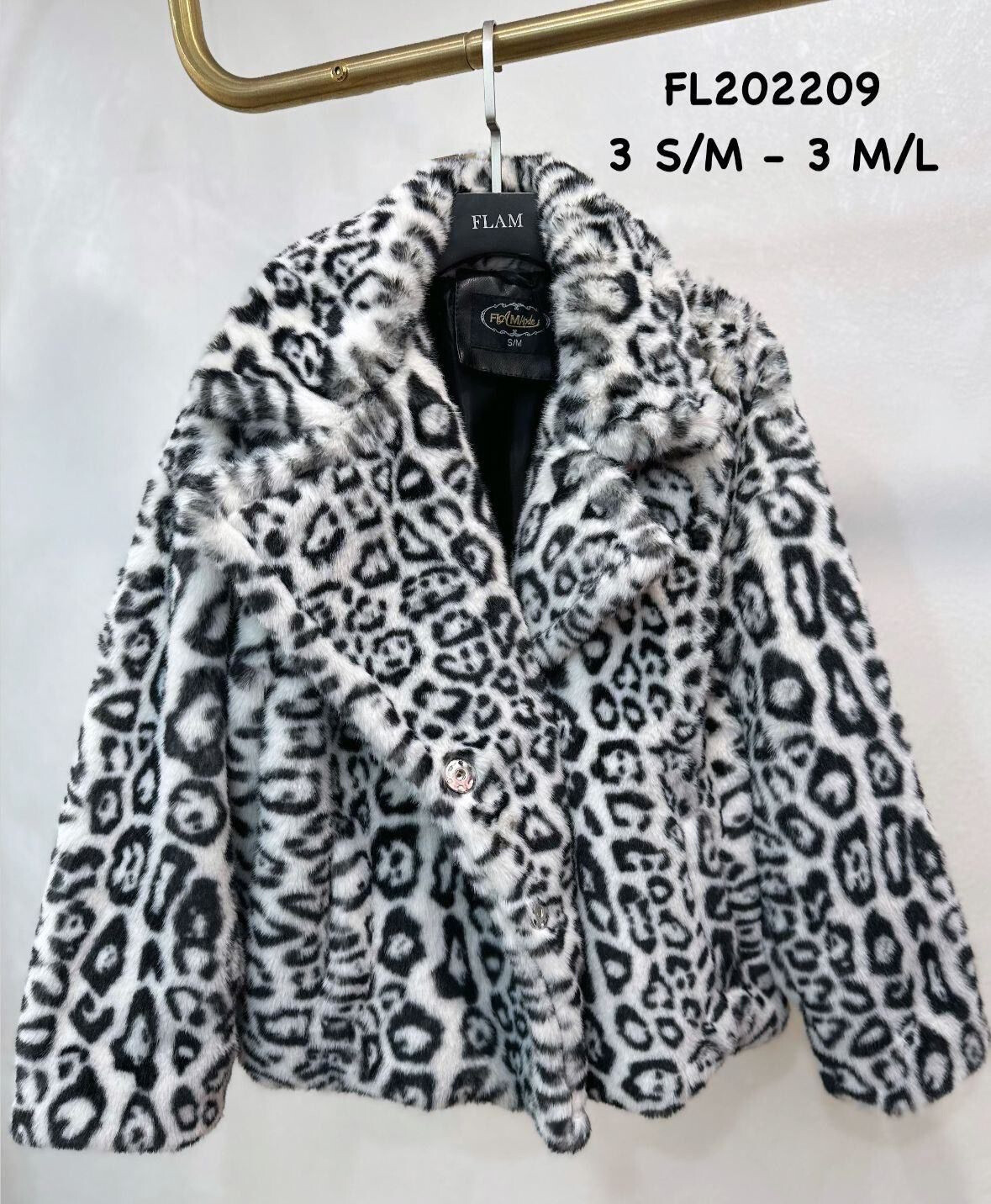 Wholesaler Flam Mode - Black and white leopard effect coat