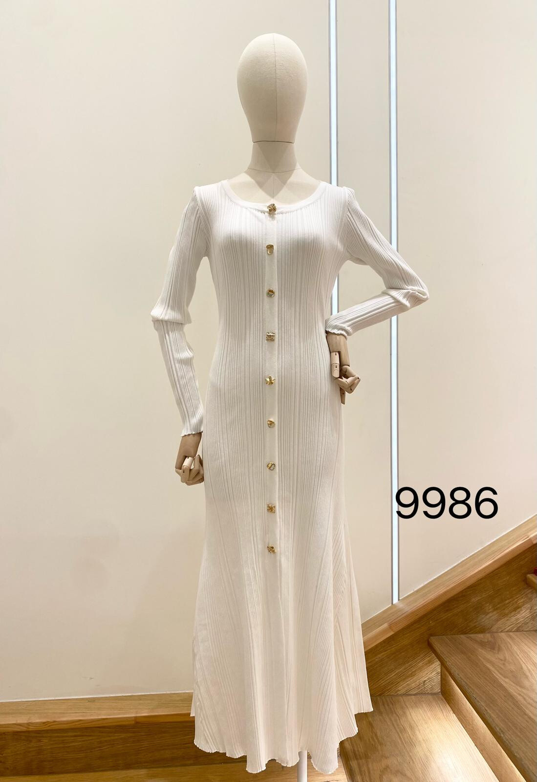 Wholesaler Flam Mode - Long dress with golden buttons