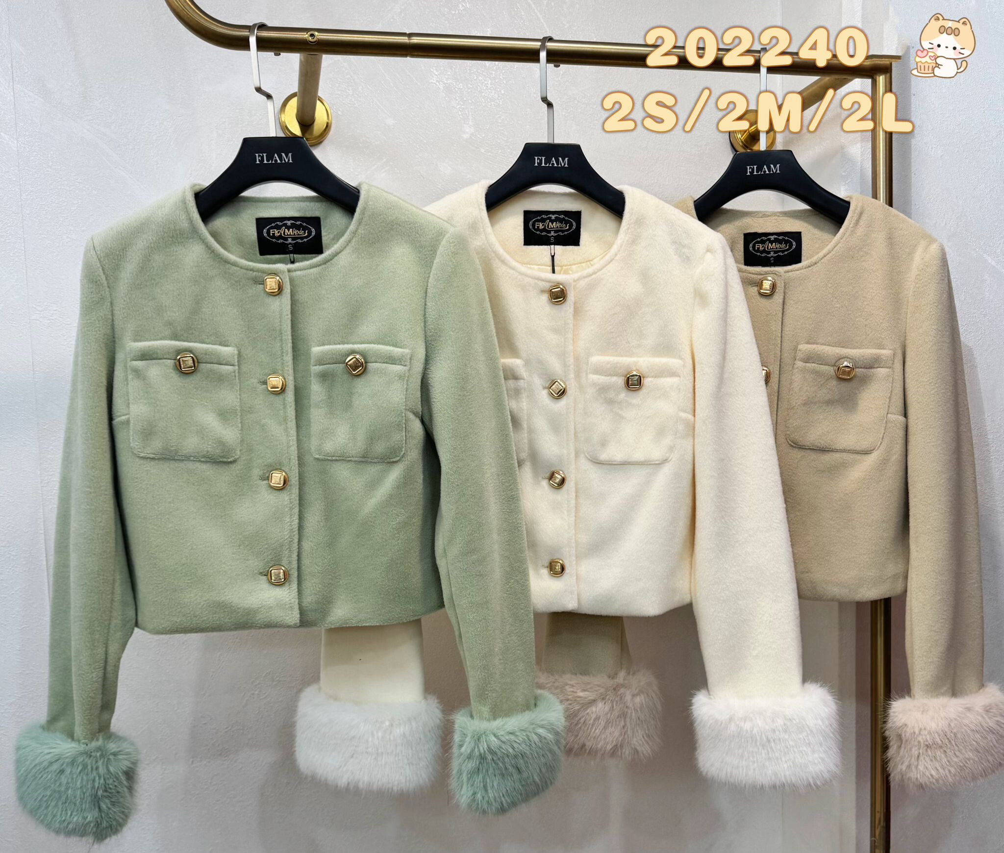 Großhändler Flam Mode - Jacke mit goldenen Knöpfen und Kunstpelz an den Ärmeln