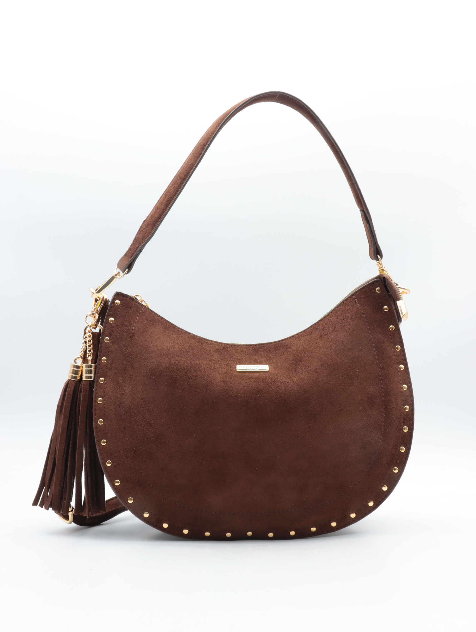 sac bandoulière
avec poignée amovible et bandoulière réglable et amovible
fermeture par le haut zippée
poche arrière zippée
poche intérieur zippée
bordure extérieur orné de clous doré
doublure imprimée fleur
L30*H20*P9 cm