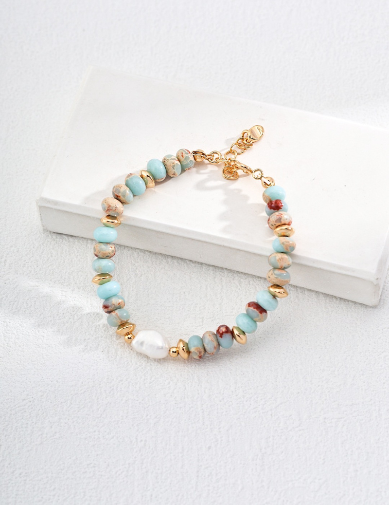 Wholesaler Flyja - Bohemian style bracelet with natural stones