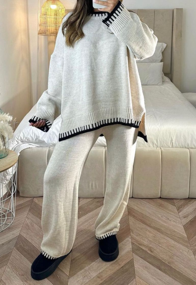 Wholesaler FOLIE LOOK - Set with patterned sweater pants