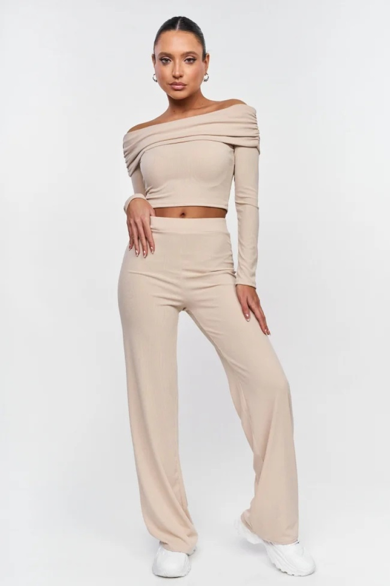 Wholesaler FOLIE LOOK - Elegant set with boat neck tops and pants