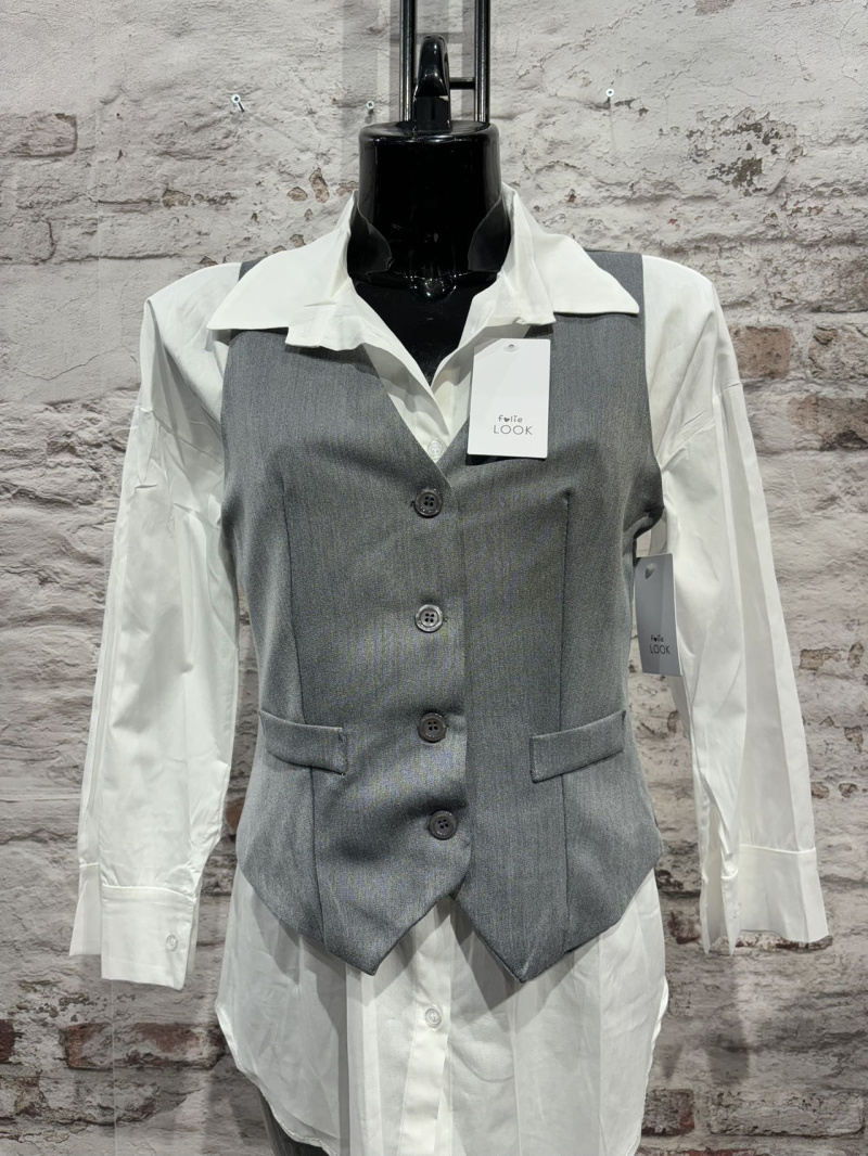 Wholesaler FOLIE LOOK - Plain set with sleeveless vest with buttons and pants