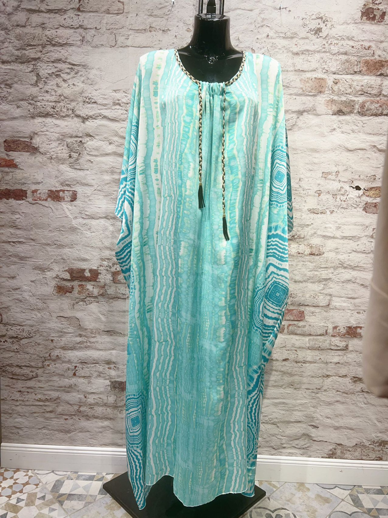 Wholesaler FOLIE LOOK - Long dress with patterns and long sleeves