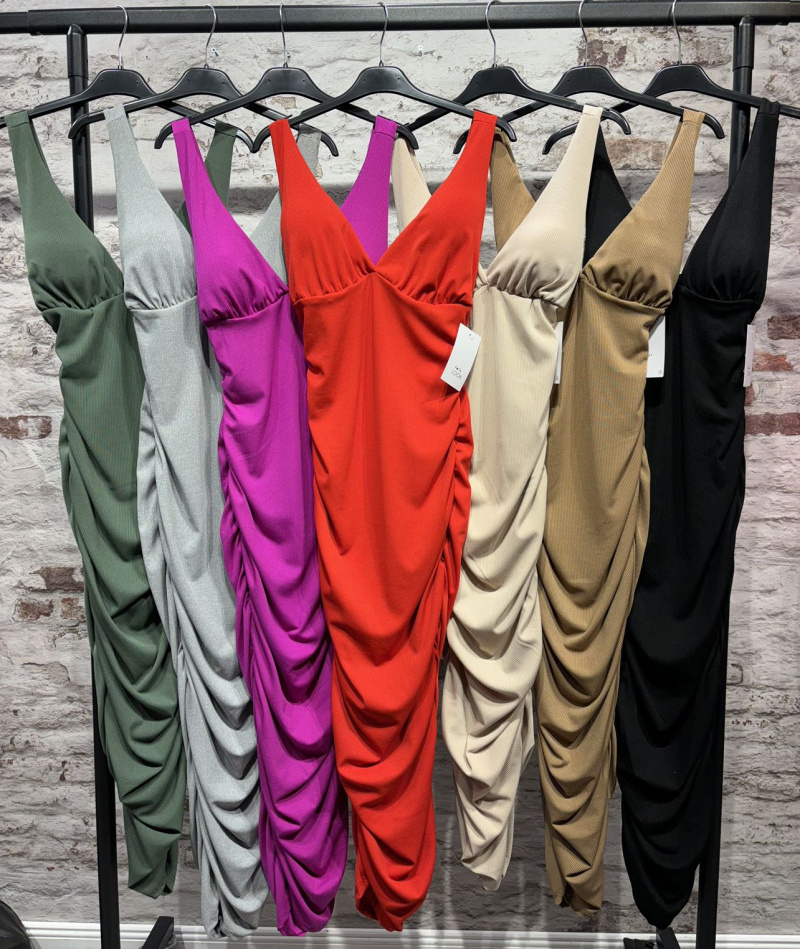 Wholesaler FOLIE LOOK - Plain round neck semi-long dress