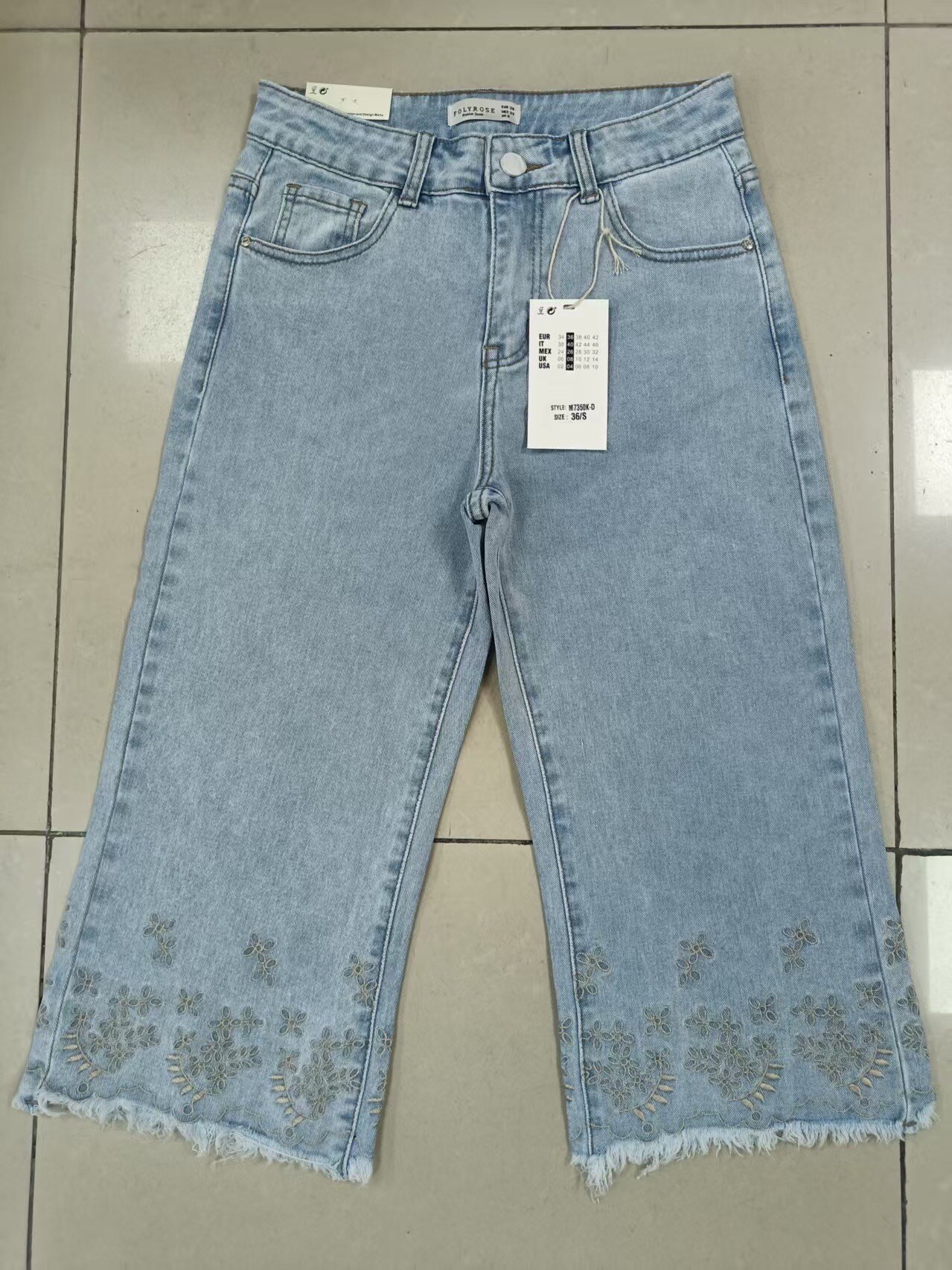 Wholesaler FOLYROSE - DENIM BERMUDA SHORTS WITH EMBROIDERY