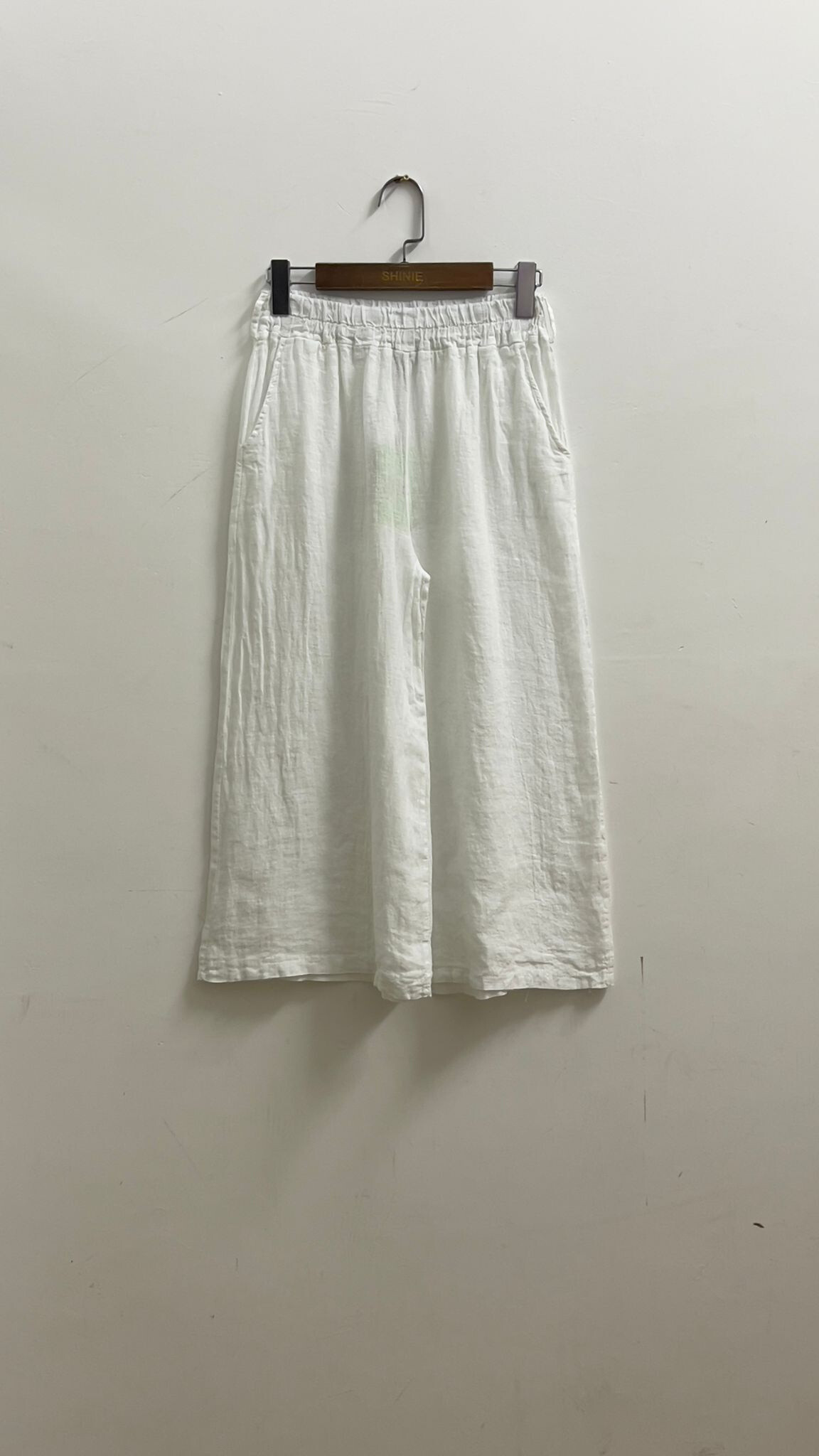 Grossiste For Her Paris Grande Taille - Pantacourt en 100% lin très large taille élastiquée 2 poches