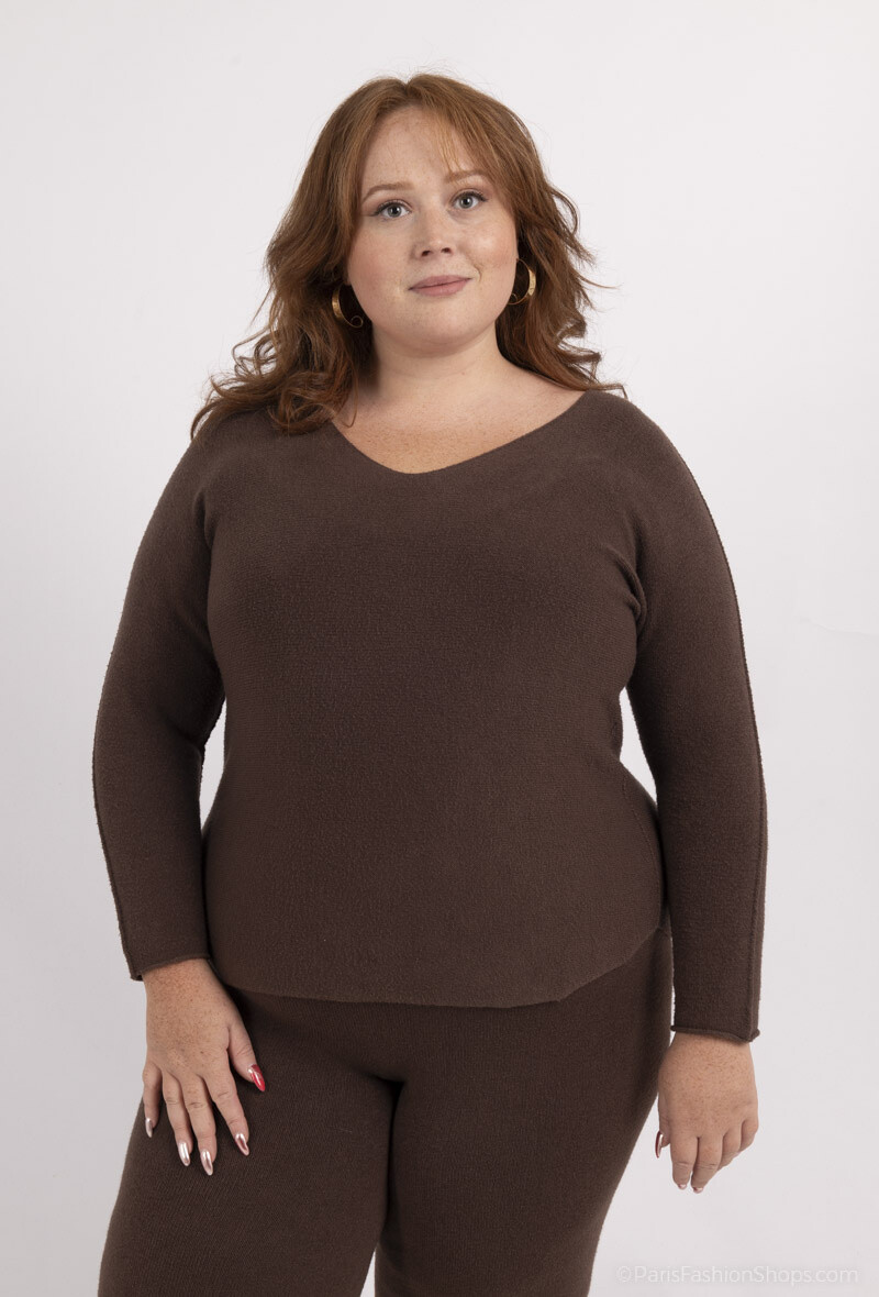 Großhändler For Her Paris Grande Taille - Nahtloser, übergroßer, einfarbiger Langarmpullover mit V-Ausschnitt