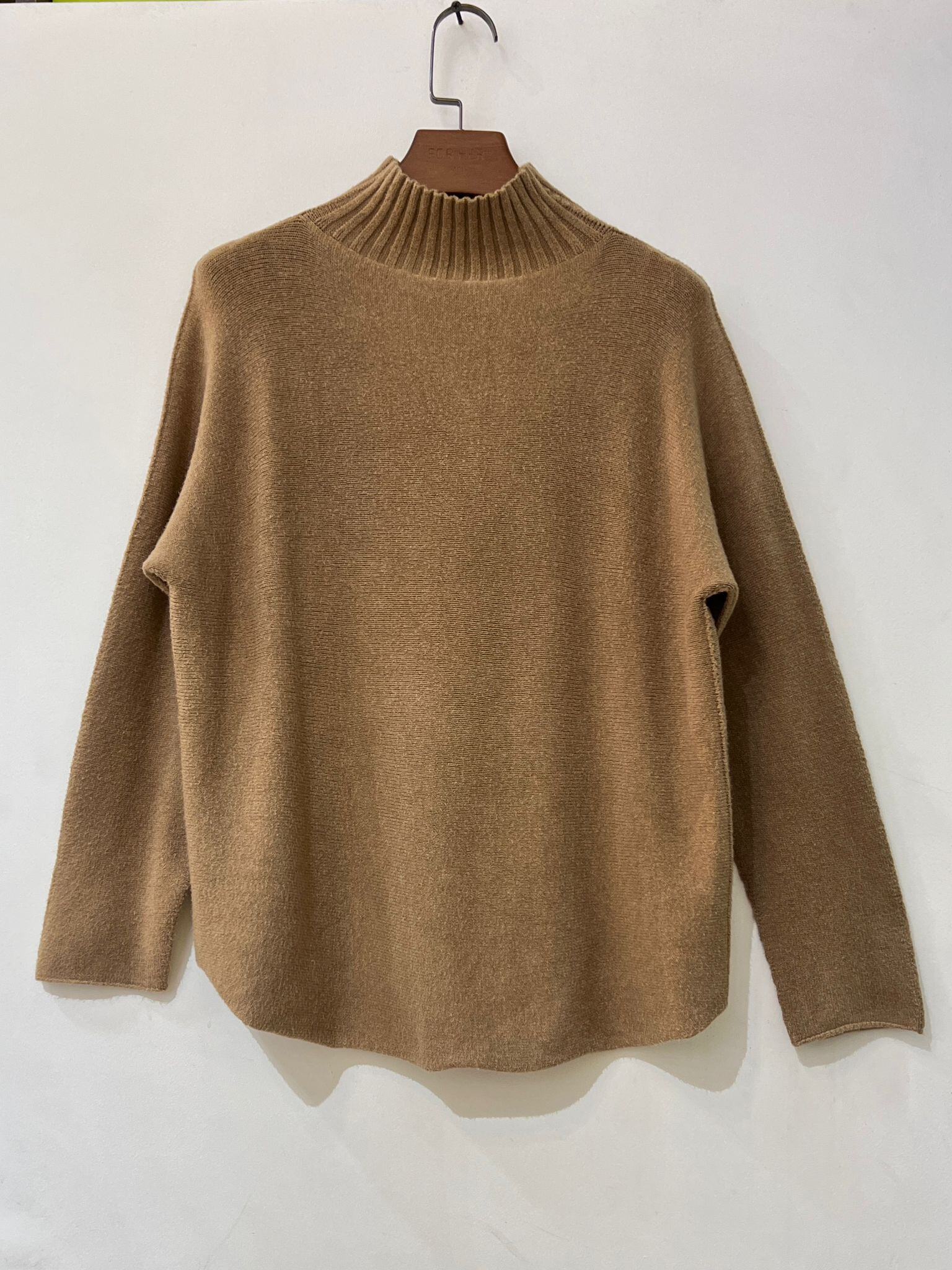 Wholesaler For Her Paris Grande Taille - Oversized plain sweater with high neck and long sleeves