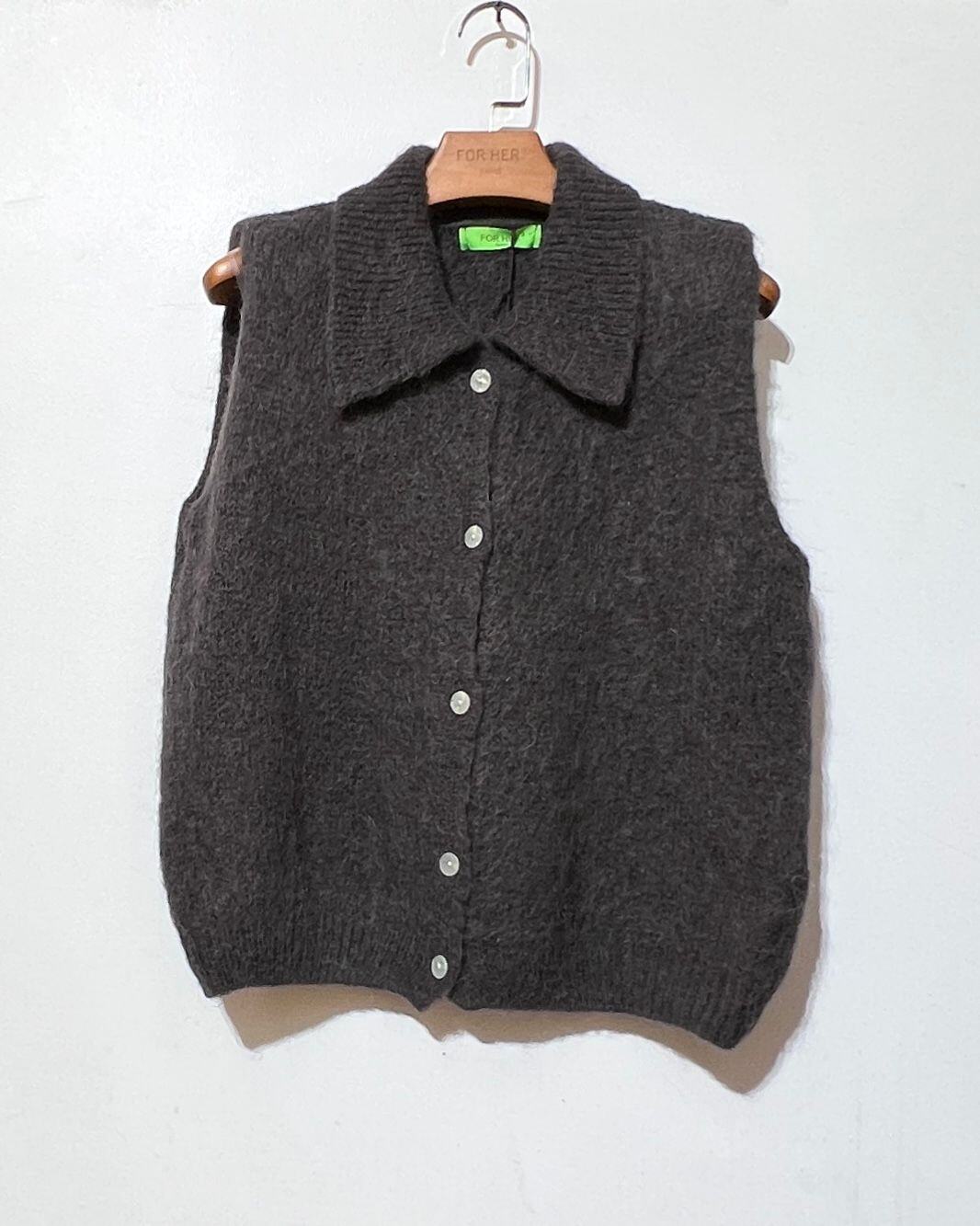 Wholesaler For Her Paris Grande Taille - Sleeveless polo collar sweater with front buttons in baby alpaca, non-itchy