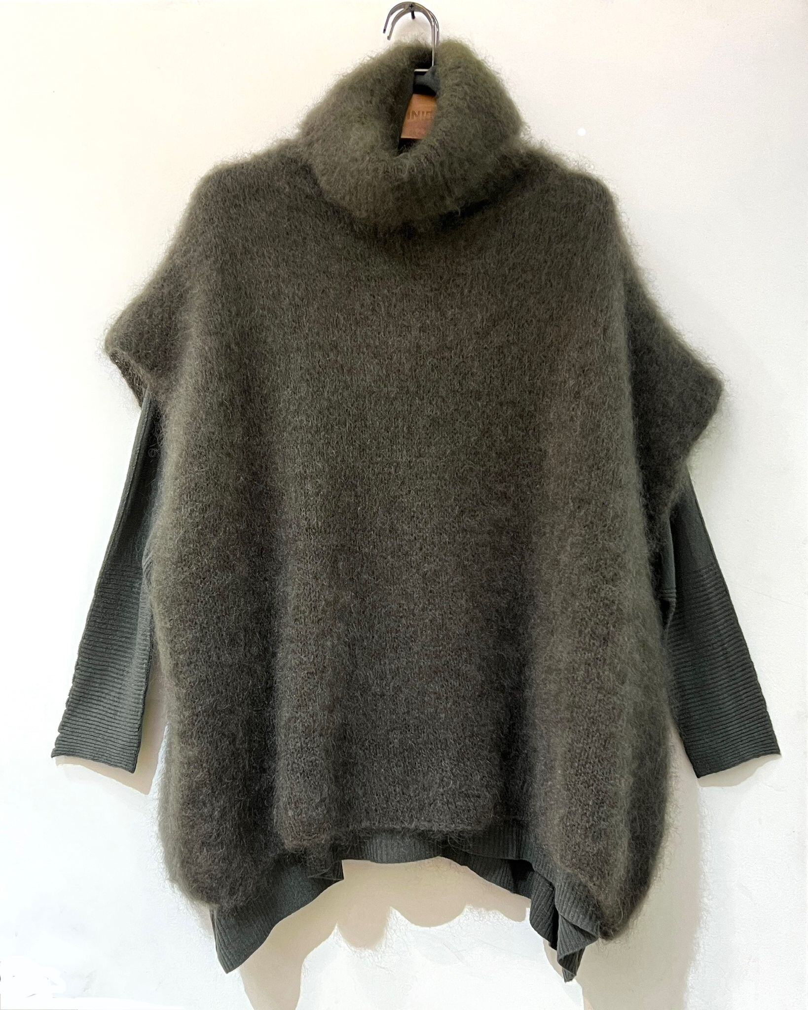 Wholesaler For Her Paris Grande Taille - Short-sleeve turtleneck sweater 80% kid mohair with a fluffy look and understated elegance