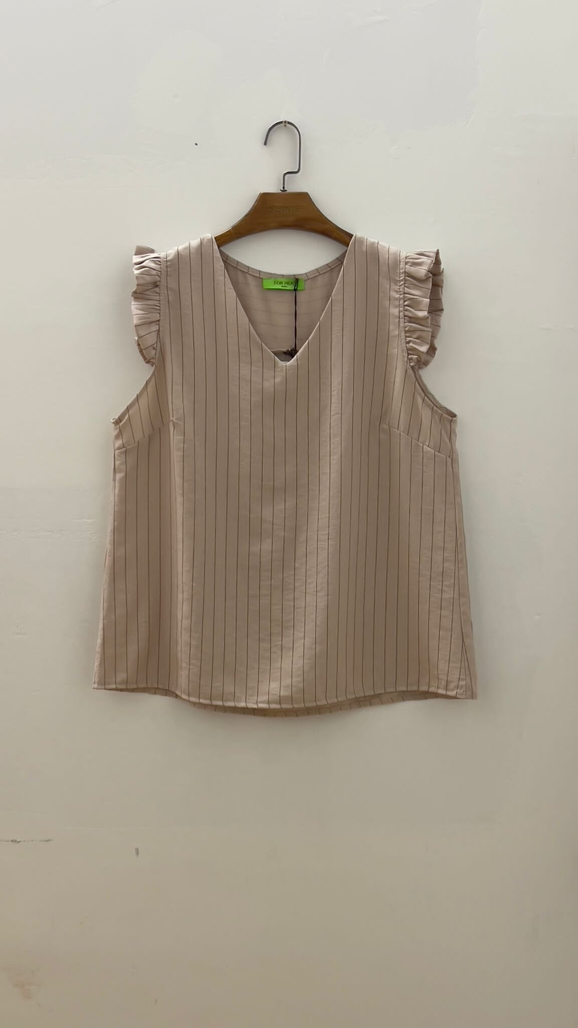 Mayorista For Her Paris Grande Taille - Top de gran tamaño con rayas sin mangas V -neck
