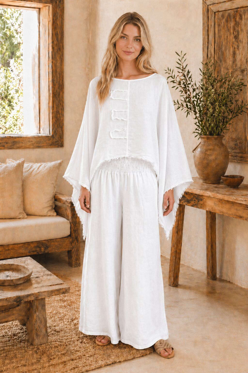 Wholesaler For Her Paris - 100% Linen Poncho Top
Natural Elegance