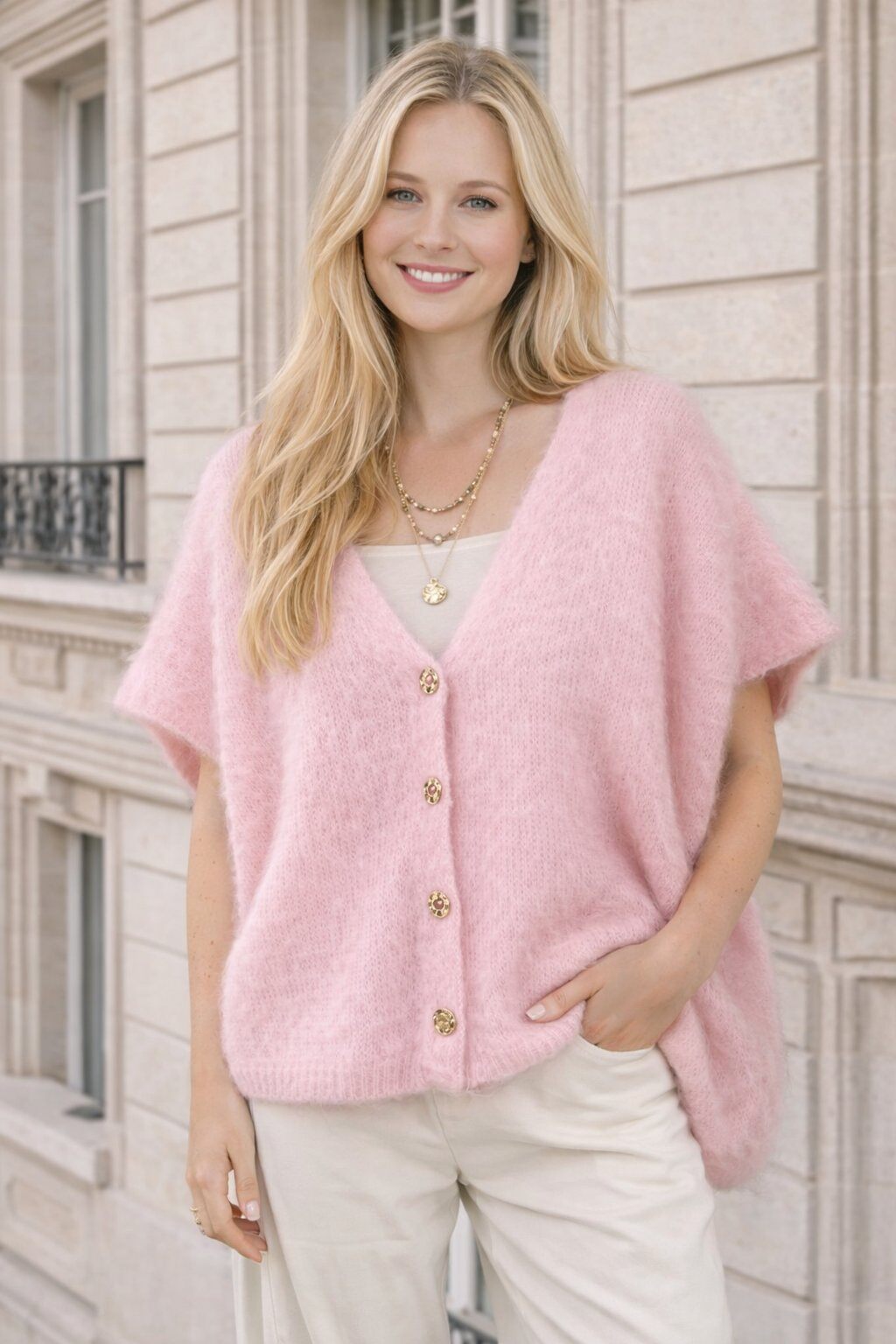 Wholesaler For Her Paris - Sleeveless plain vest made of 80% kid mohair with textured gold buttons, timeless premium vest