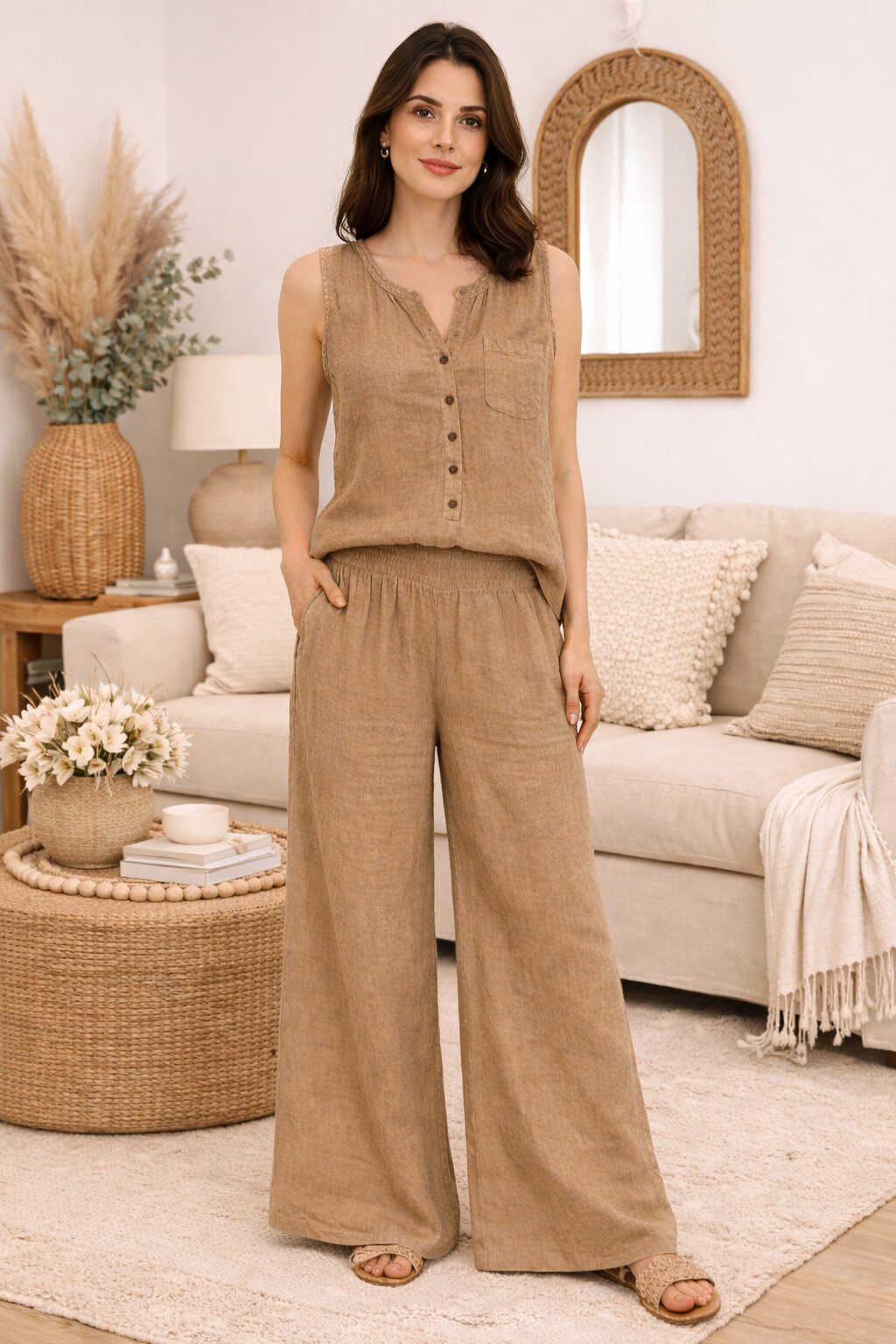 Wholesaler For Her Paris - Wide-leg 100% linen pants with smocked waist, natural elegance