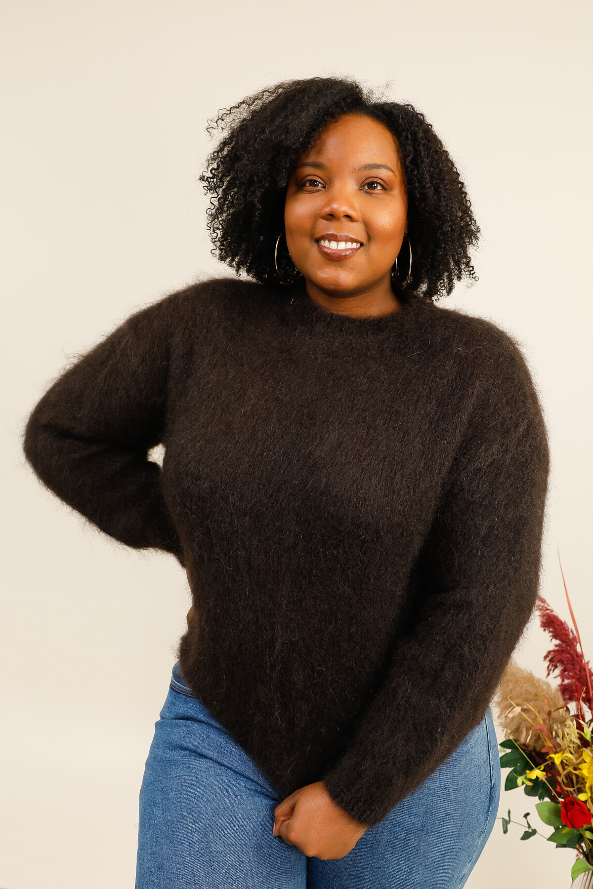 Wholesaler For Her Paris - 80% kid mohair sweater, solid color, ribbed round neck, long sleeves, timeless premium sweater