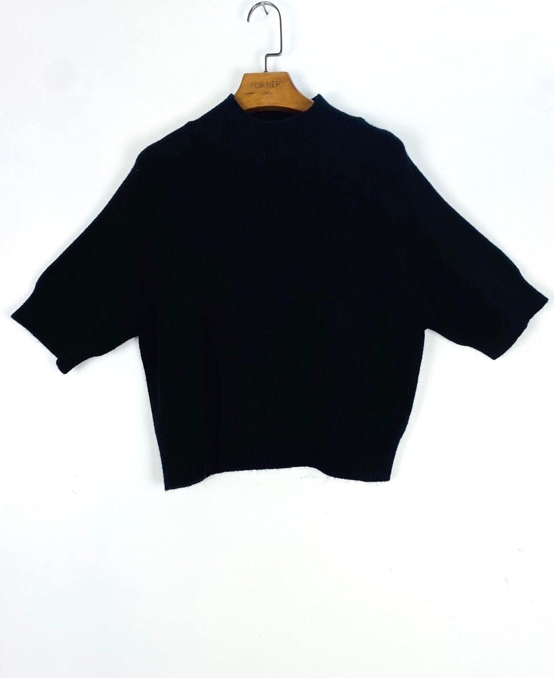 Wholesaler For Her Paris - Solid color turtleneck short sleeve sweater with a cashmere feel