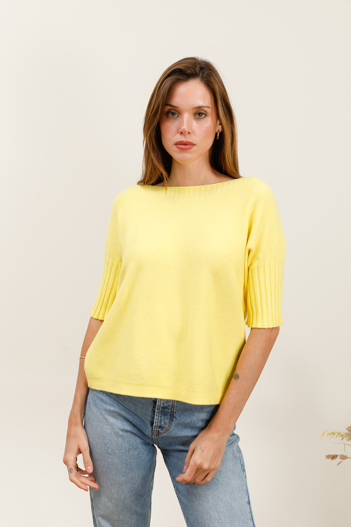 Wholesaler For Her Paris - Solid color round neck viscose sweater with unique short sleeves