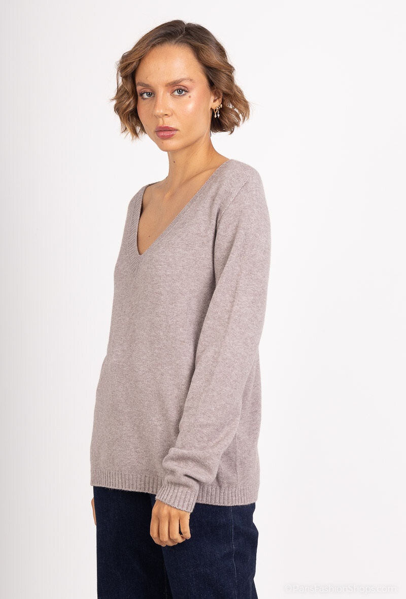 Wholesaler For Her Paris - V-neck sweater with long sleeves and a cashmere-like feel