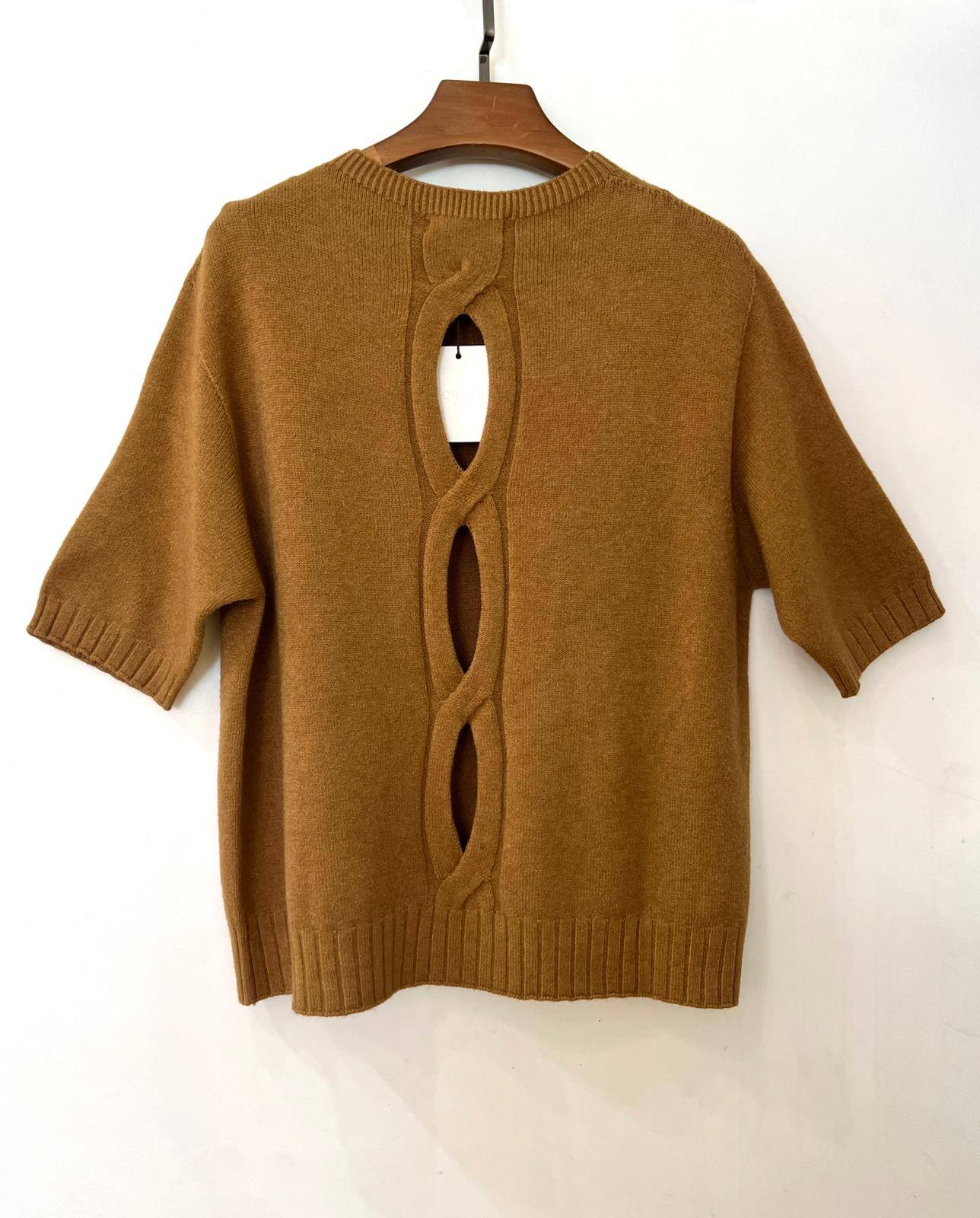 Wholesaler For Her Paris - Round neck short sleeve sweater with an elegant back and cashmere-like feel