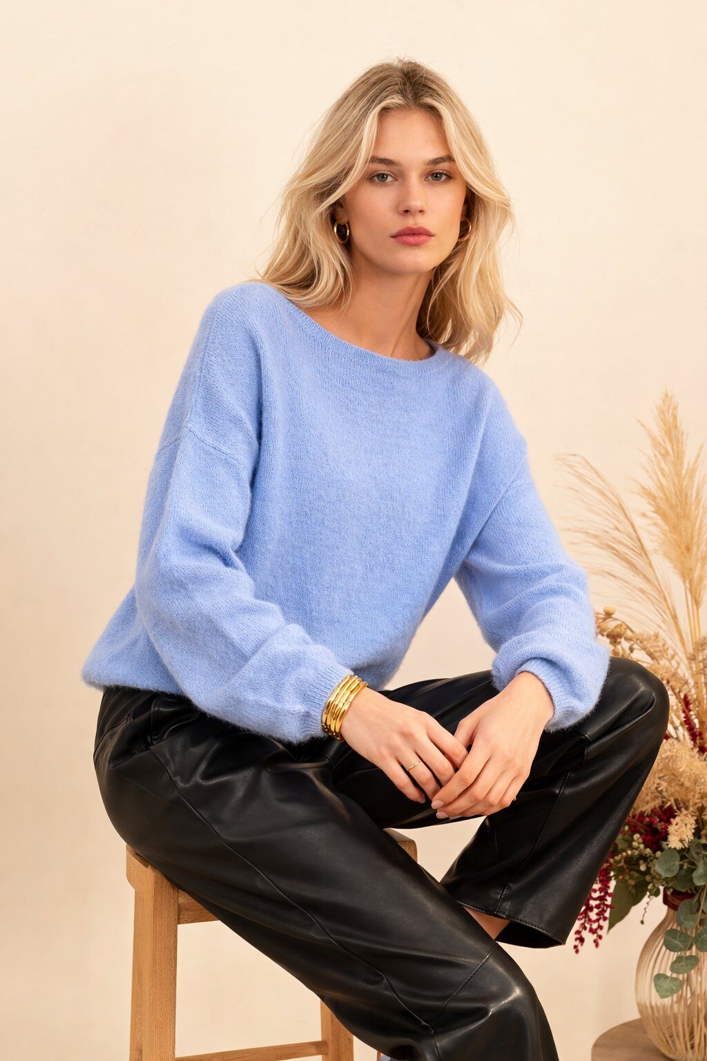 Wholesaler For Her Paris - Fine knit baby alpaca sweater with boat neckline and long sleeves, a quality sweater for absolute comfort