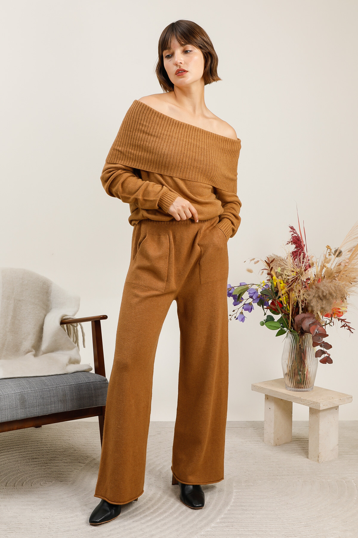 Wholesaler For Her Paris - Solid sweater with ribbed Bardot neckline, long sleeves, cashmere touch