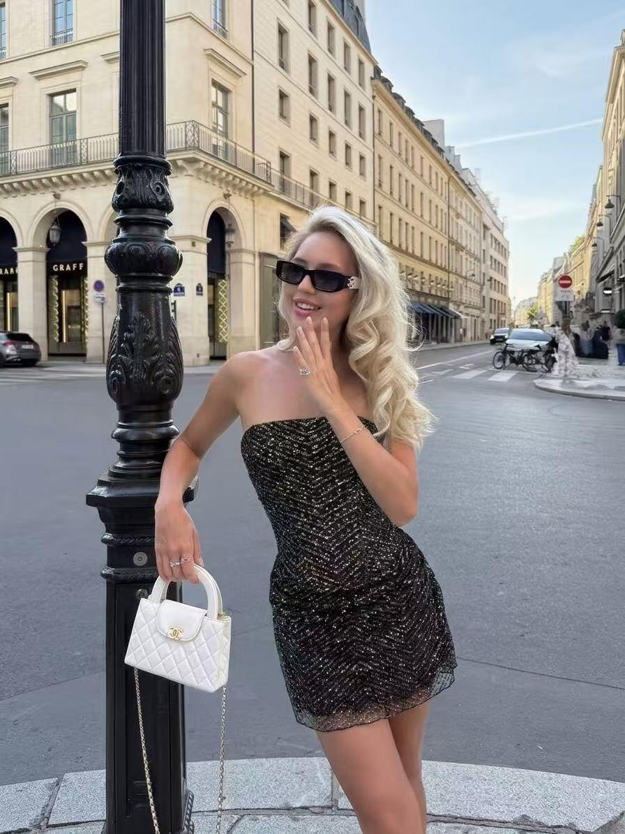 Wholesaler FP & CO - Short sequin dress