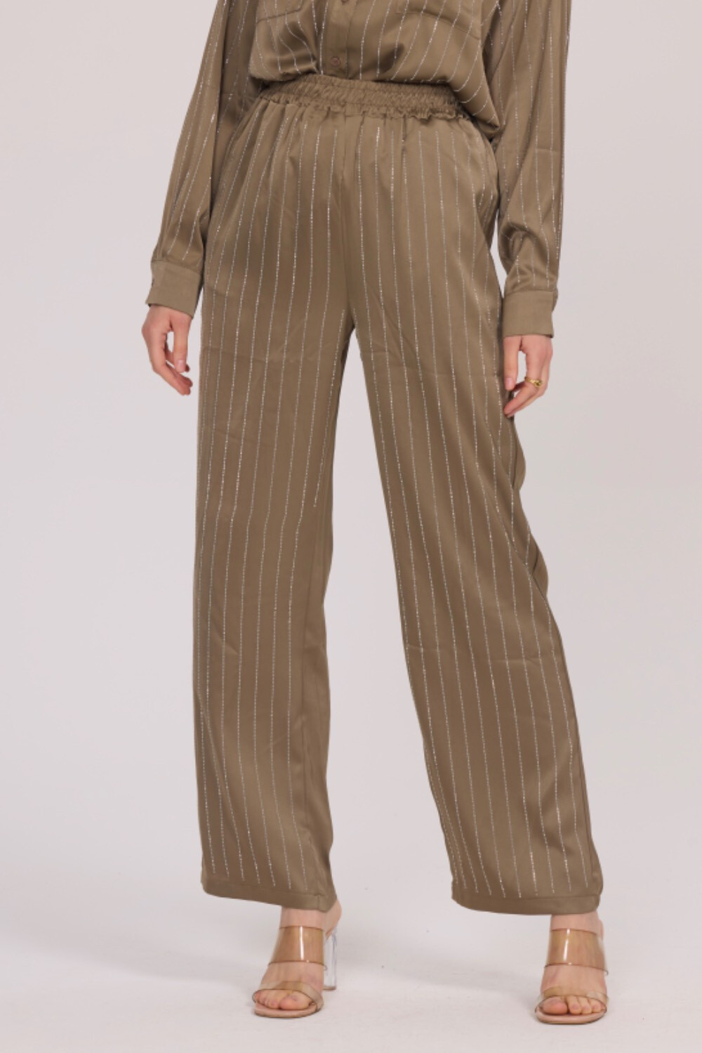 Grossista Frime Paris - Pantaloni fluidi e satinati decorati con strass