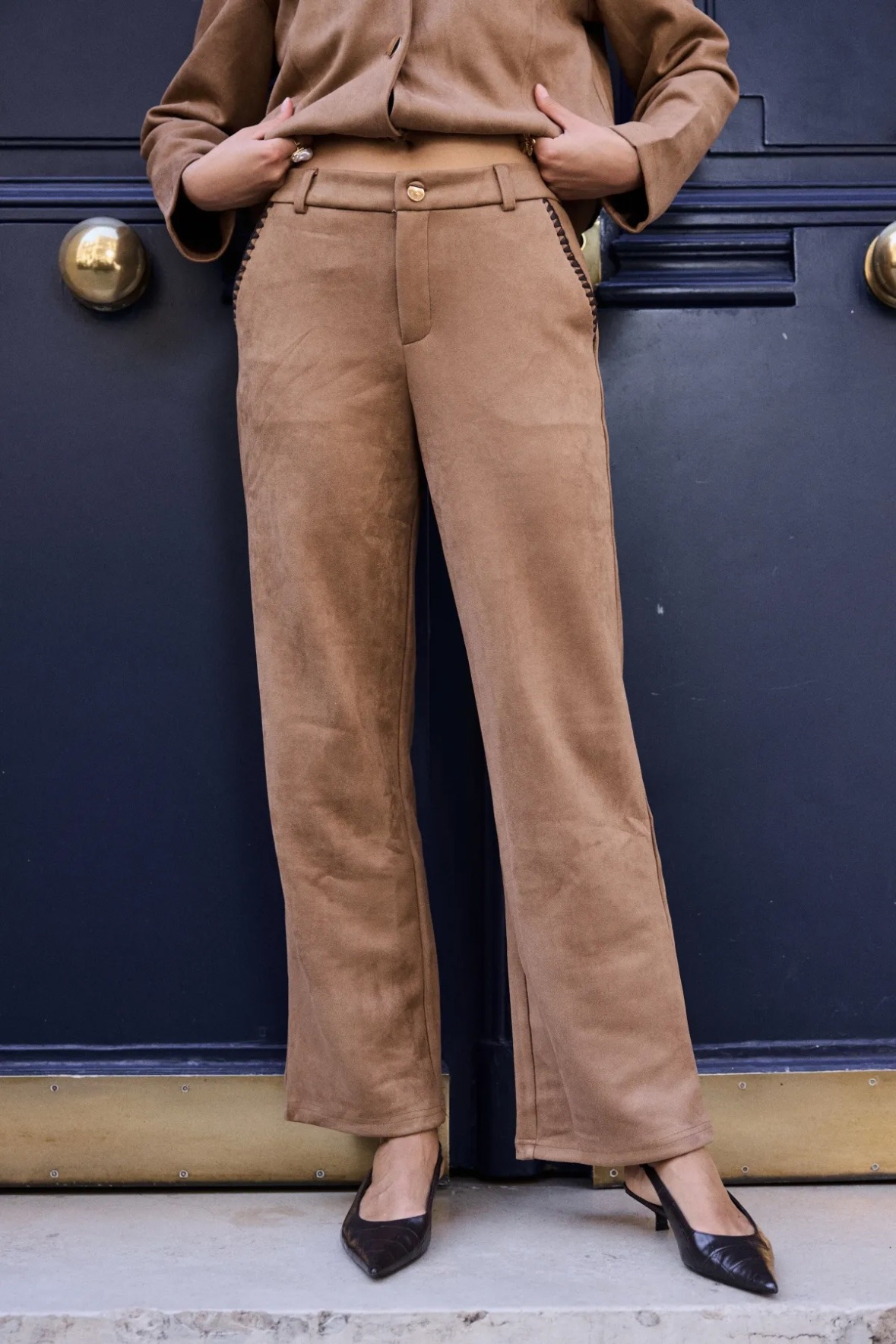 Wholesaler Frime Paris - Straight-leg faux suede pants