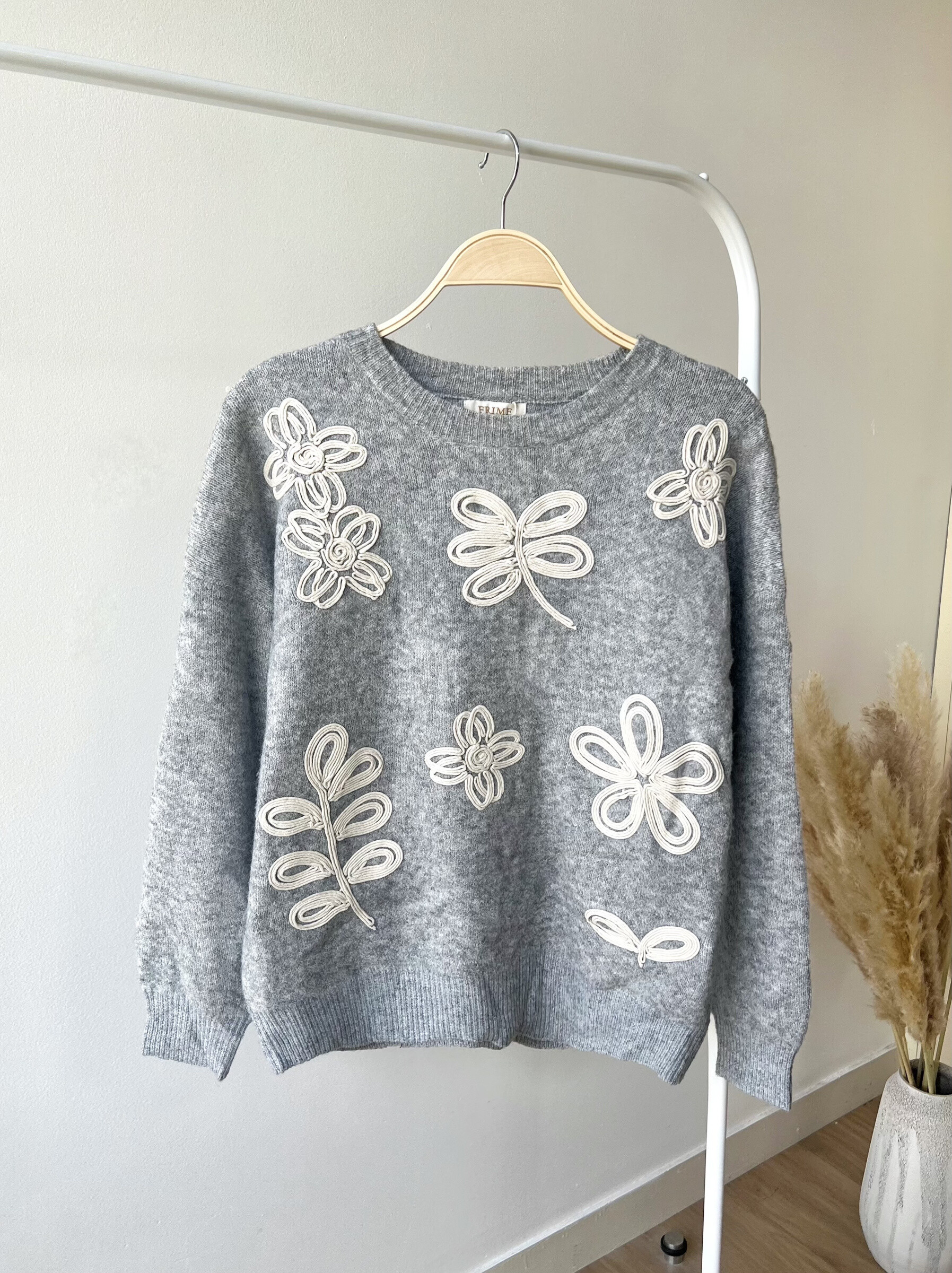 Grossiste Frime Paris - Pull en maille avec broderies fleuries